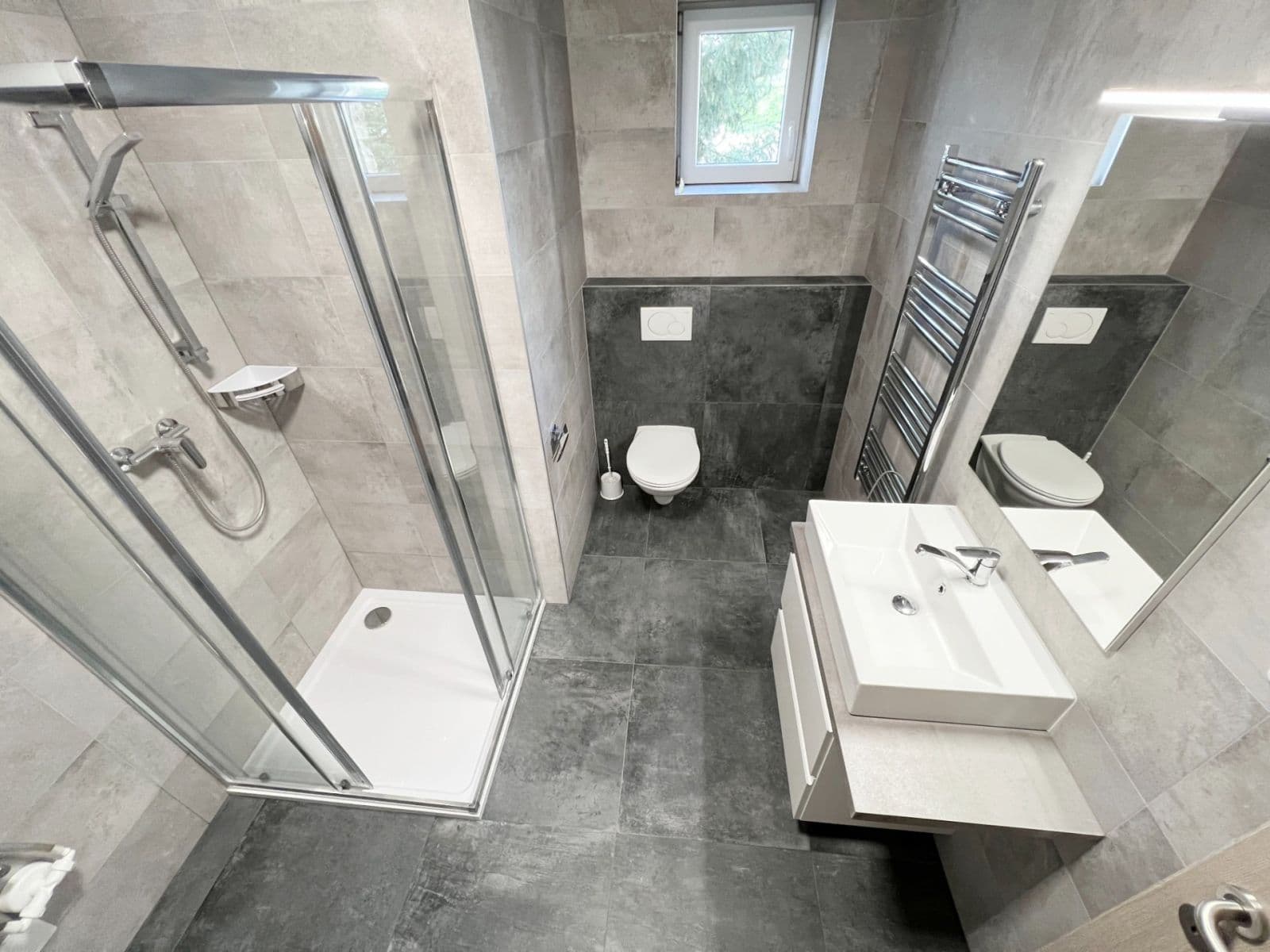 Pronájem bytu 1+kk 38 m², Nad Vápenkami, Kladno, Středočeský kraj Pronájem bytu 1+kk 38 m², Nad Vápenkami, Kladno, Středočeský kraj
