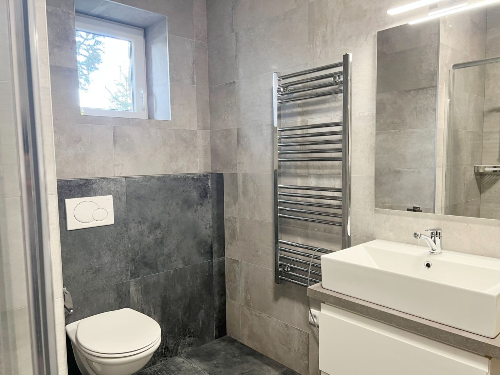 Pronájem bytu 1+kk 38 m², Nad Vápenkami, Kladno, Středočeský kraj Pronájem bytu 1+kk 38 m², Nad Vápenkami, Kladno, Středočeský kraj