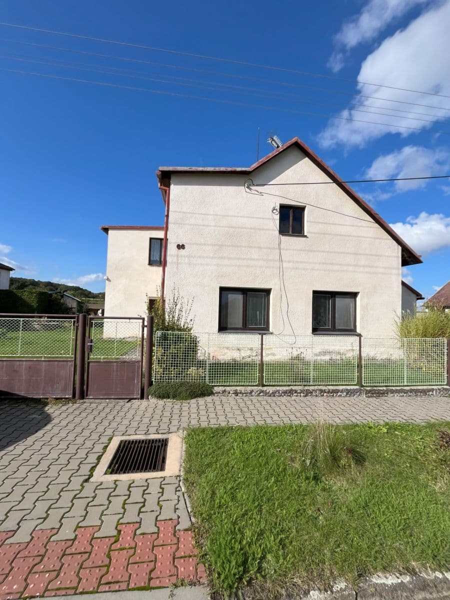 Prodej domu 154 m², pozemek 820 m², Brloh, Pardubický kraj Prodej domu 154 m², pozemek 820 m², Brloh, Pardubický kraj