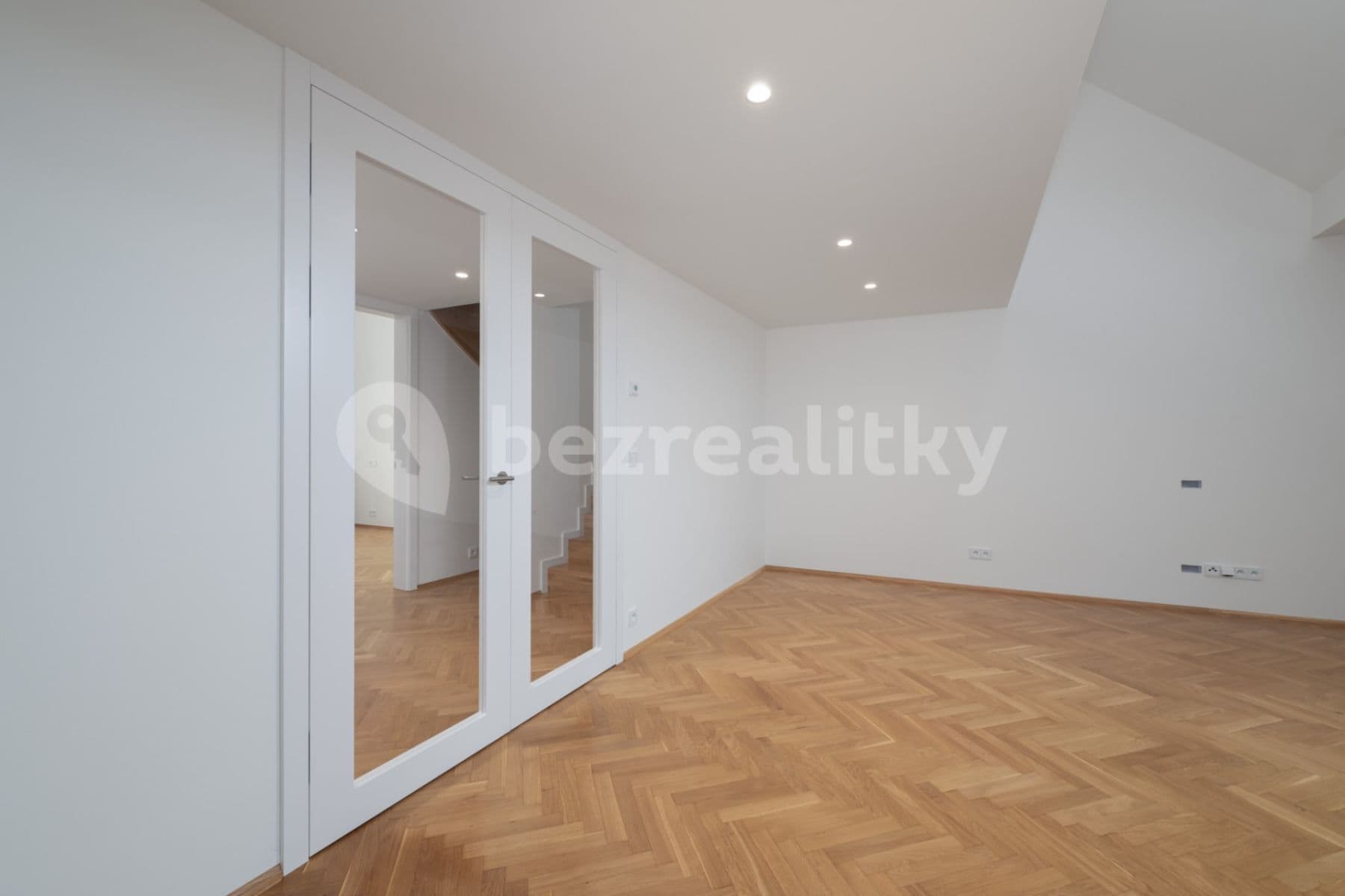 Prodej bytu 3+kk 109 m², Pod Karlovem, Praha, Praha Prodej bytu 3+kk 109 m², Pod Karlovem, Praha, Praha