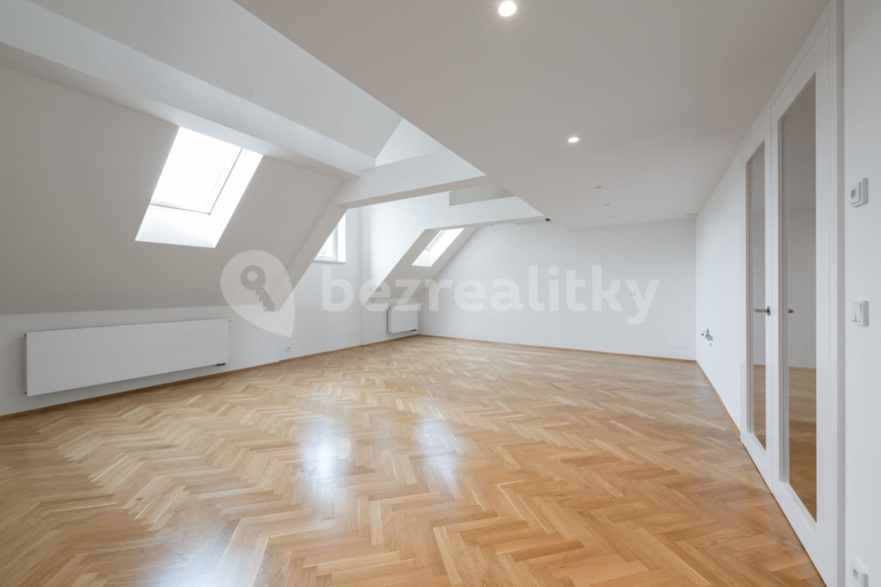 Prodej bytu 3+kk 109 m², Pod Karlovem, Praha, Praha Prodej bytu 3+kk 109 m², Pod Karlovem, Praha, Praha