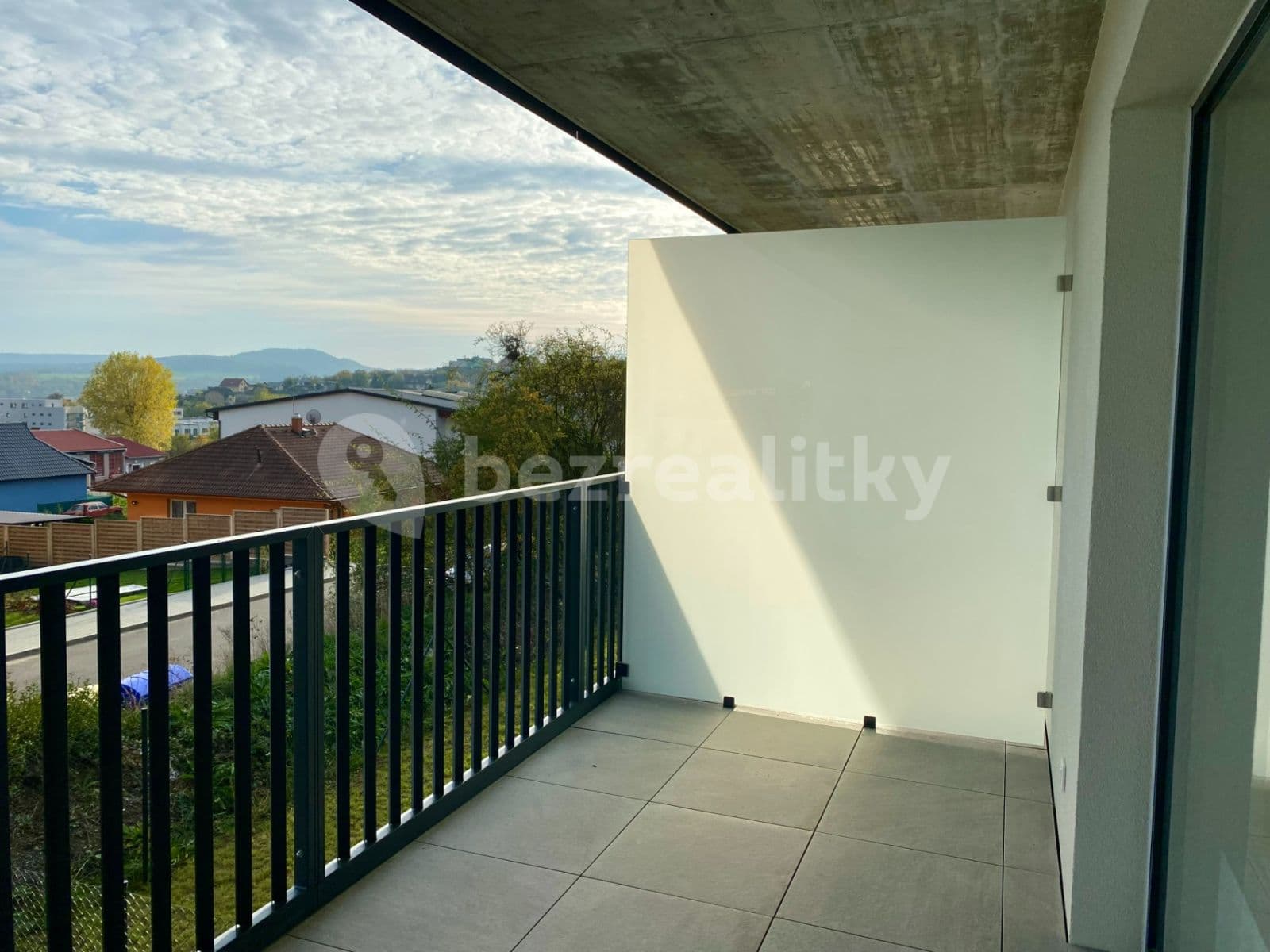 Pronájem bytu 1+kk 30 m², U Židovského hřbitova, Beroun, Středočeský kraj Pronájem bytu 1+kk 30 m², U Židovského hřbitova, Beroun, Středočeský kraj