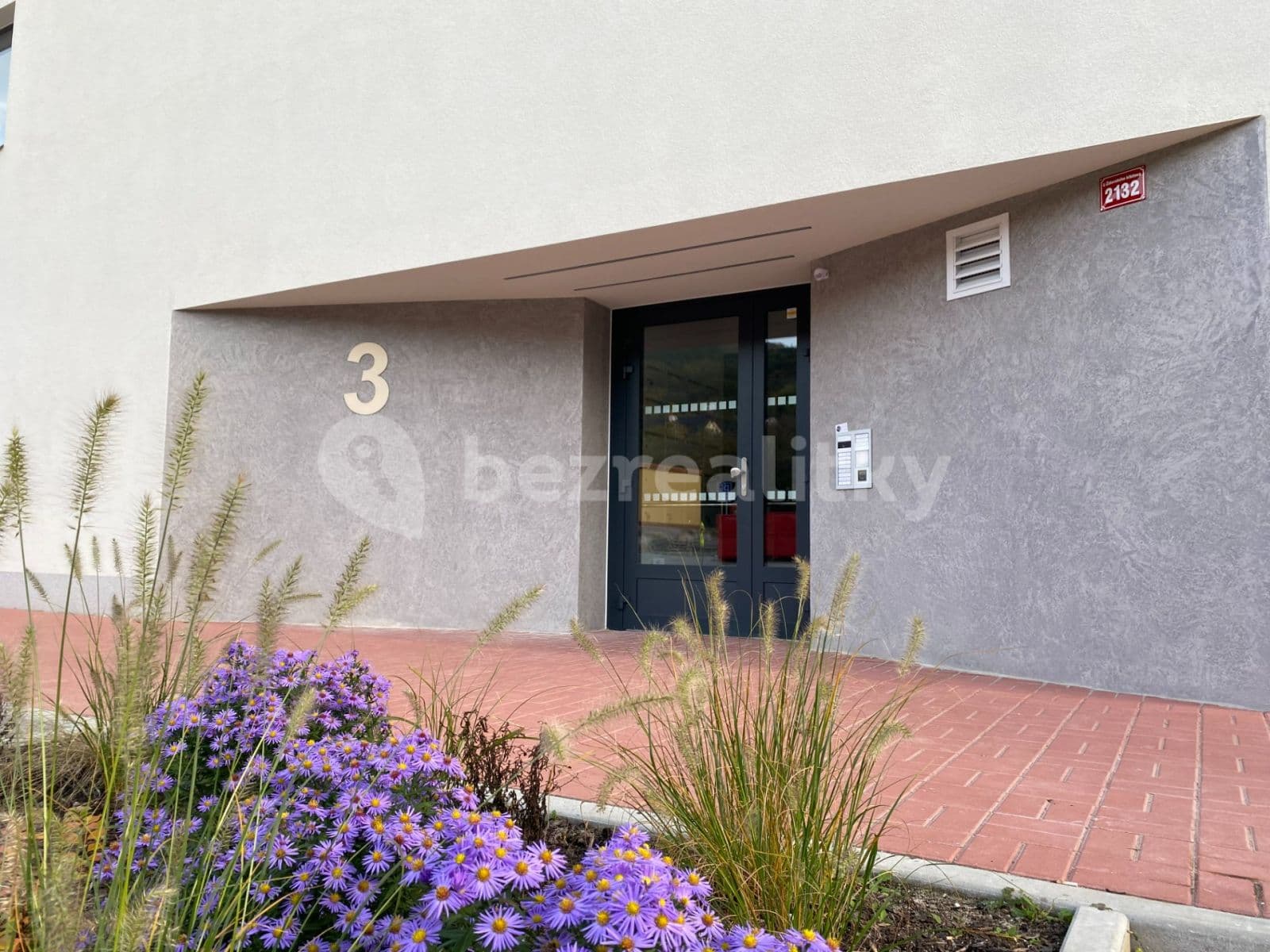 Pronájem bytu 1+kk 30 m², U Židovského hřbitova, Beroun, Středočeský kraj Pronájem bytu 1+kk 30 m², U Židovského hřbitova, Beroun, Středočeský kraj