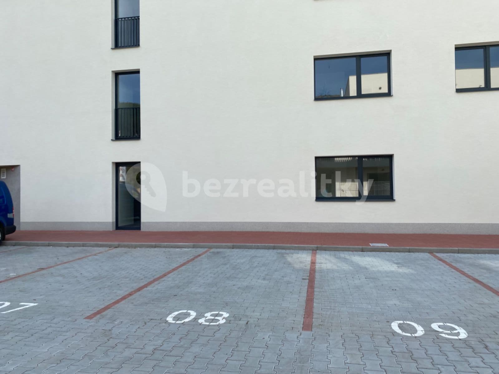 Pronájem bytu 1+kk 30 m², U Židovského hřbitova, Beroun, Středočeský kraj Pronájem bytu 1+kk 30 m², U Židovského hřbitova, Beroun, Středočeský kraj