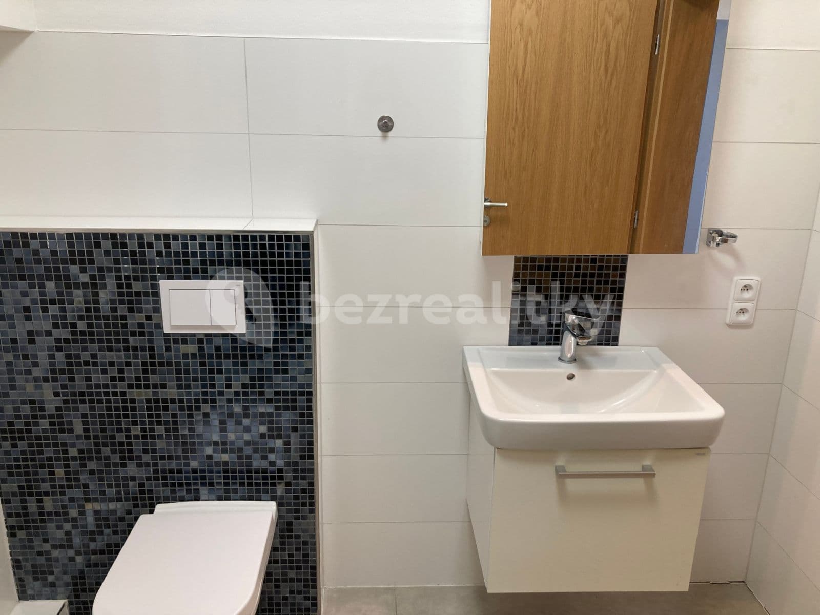 Pronájem bytu 2+kk 59 m², Lačnovská, Praha, Praha Pronájem bytu 2+kk 59 m², Lačnovská, Praha, Praha