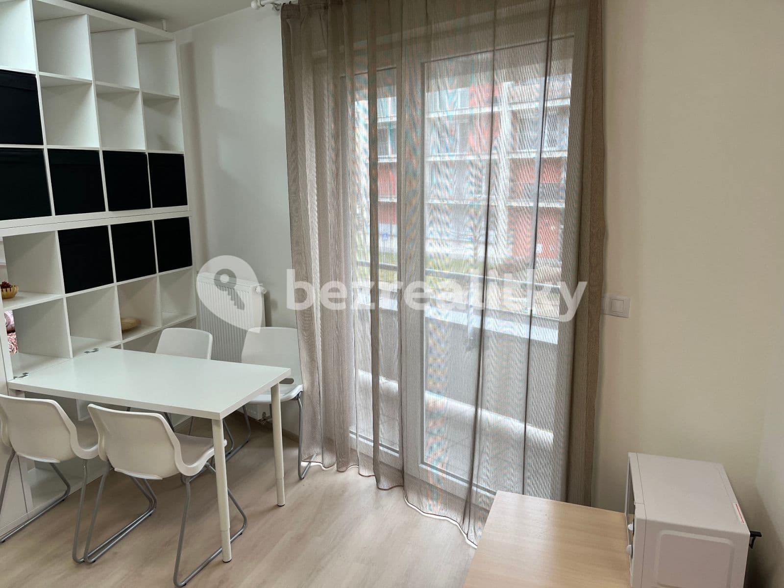 Pronájem bytu 1+kk 40 m², Sazovická, Praha, Praha Pronájem bytu 1+kk 40 m², Sazovická, Praha, Praha
