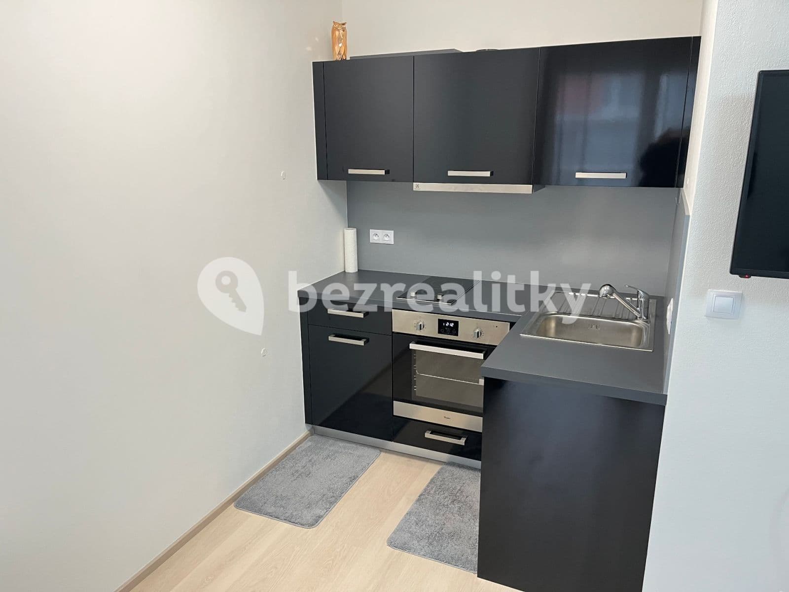 Pronájem bytu 1+kk 40 m², Sazovická, Praha, Praha Pronájem bytu 1+kk 40 m², Sazovická, Praha, Praha