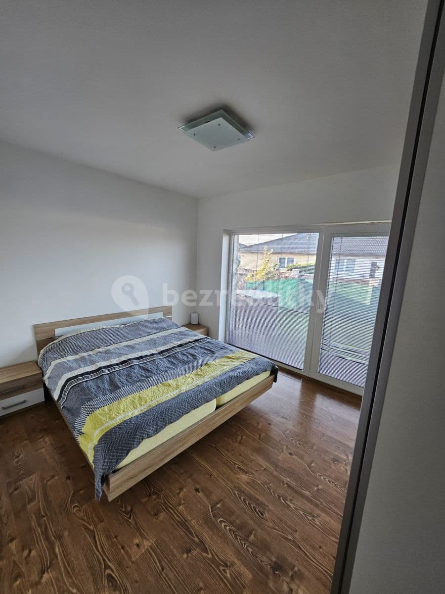 Pronájem domu 75 m², pozemek 200 m², Dlouhá, Herink, Středočeský kraj Pronájem domu 75 m², pozemek 200 m², Dlouhá, Herink, Středočeský kraj