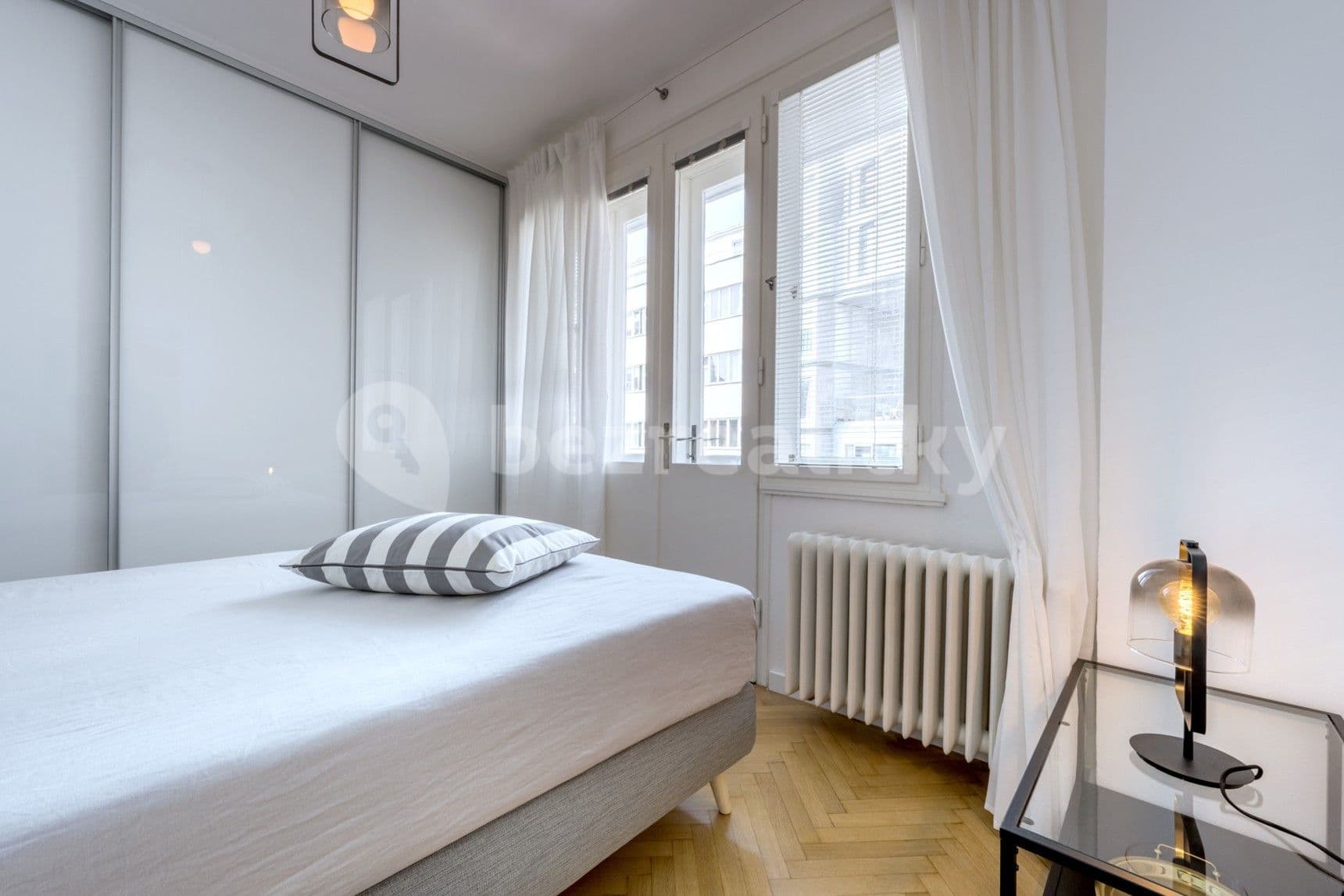 Pronájem bytu 2+kk 52 m², Lodecká, Praha, Praha Pronájem bytu 2+kk 52 m², Lodecká, Praha, Praha