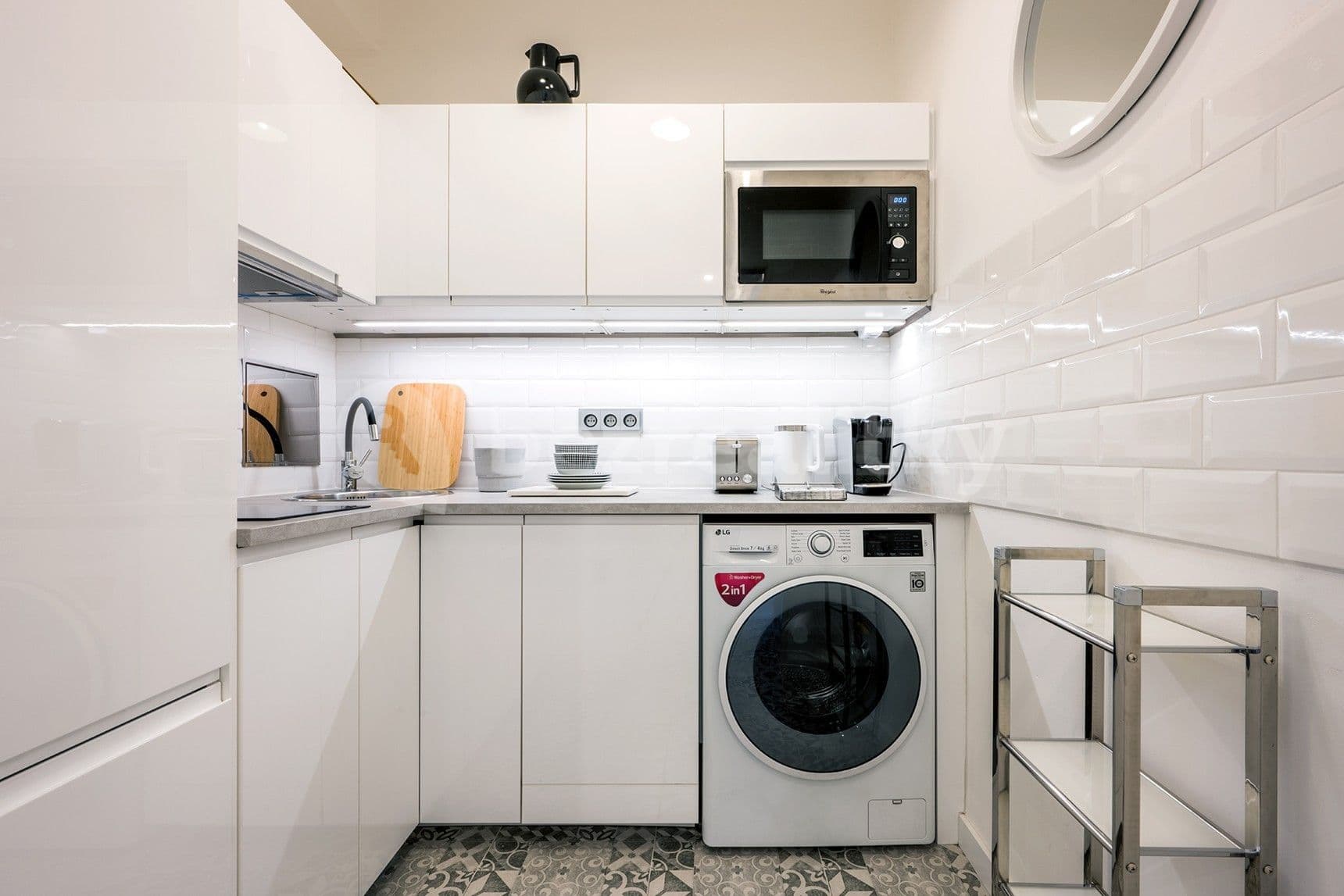 Pronájem bytu 2+kk 52 m², Lodecká, Praha, Praha Pronájem bytu 2+kk 52 m², Lodecká, Praha, Praha