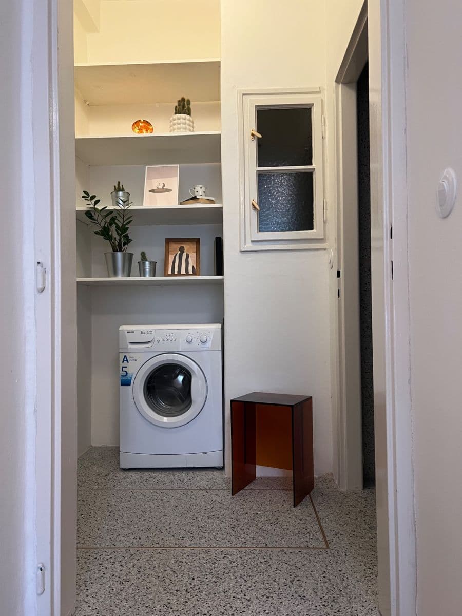 Pronájem bytu 1+kk 23 m², Kralická, Praha, Praha Pronájem bytu 1+kk 23 m², Kralická, Praha, Praha