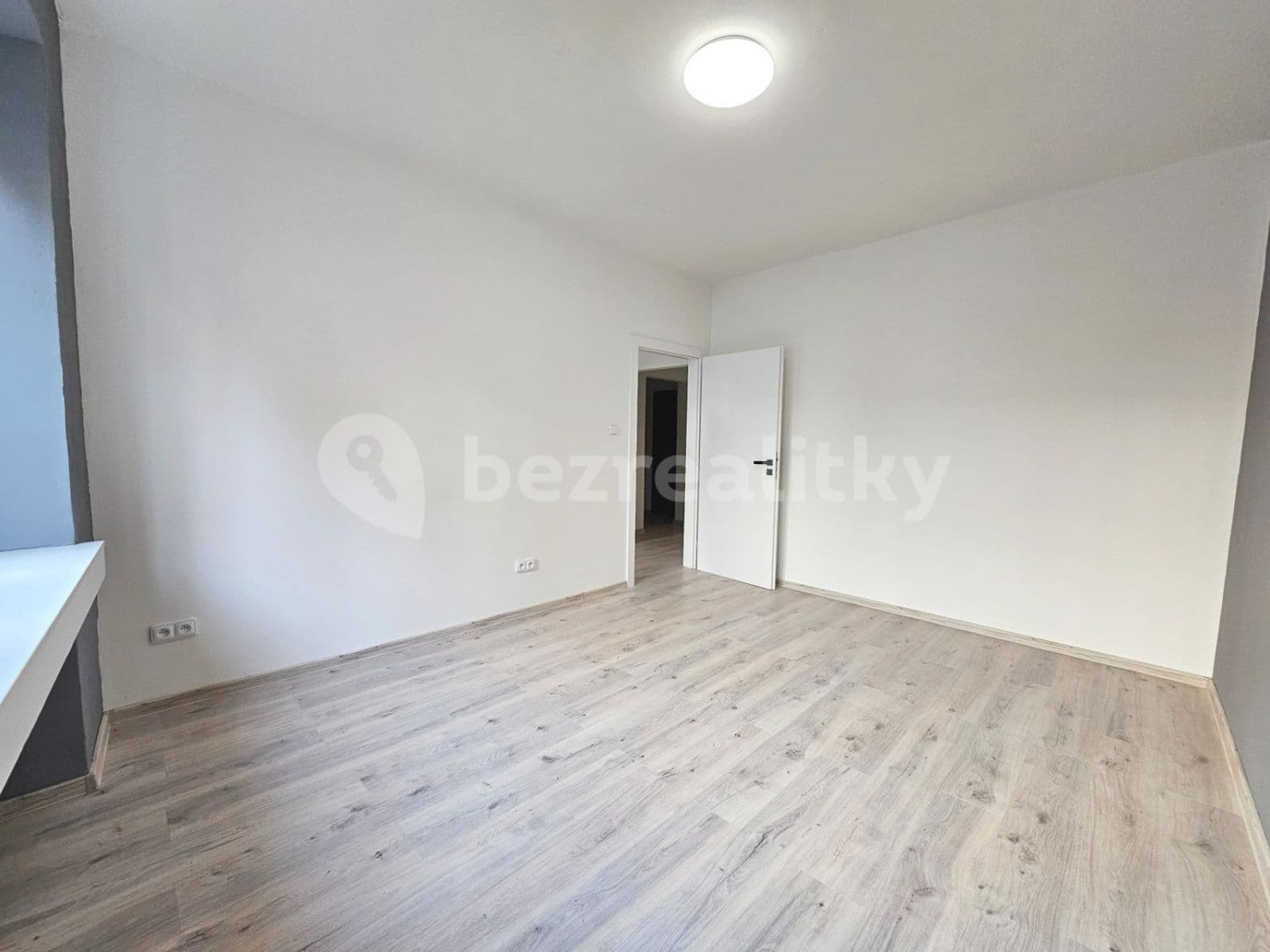 Pronájem bytu 2+1 51 m², Pellicova, Brno, Jihomoravský kraj Pronájem bytu 2+1 51 m², Pellicova, Brno, Jihomoravský kraj
