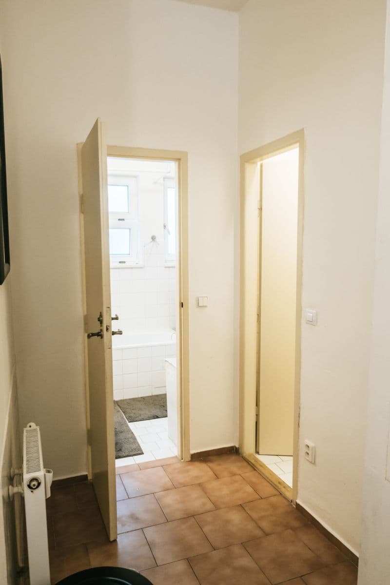 Pronájem bytu 2+1 74 m², Dolní náměstí, Olomouc, Olomoucký kraj Pronájem bytu 2+1 74 m², Dolní náměstí, Olomouc, Olomoucký kraj