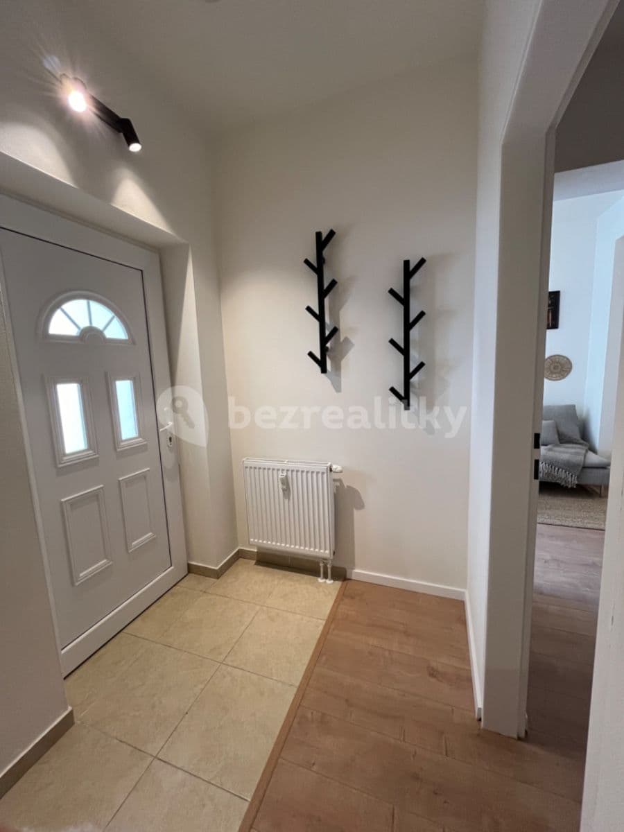 Pronájem bytu 1+1 38 m², Otvovice, Středočeský kraj Pronájem bytu 1+1 38 m², Otvovice, Středočeský kraj