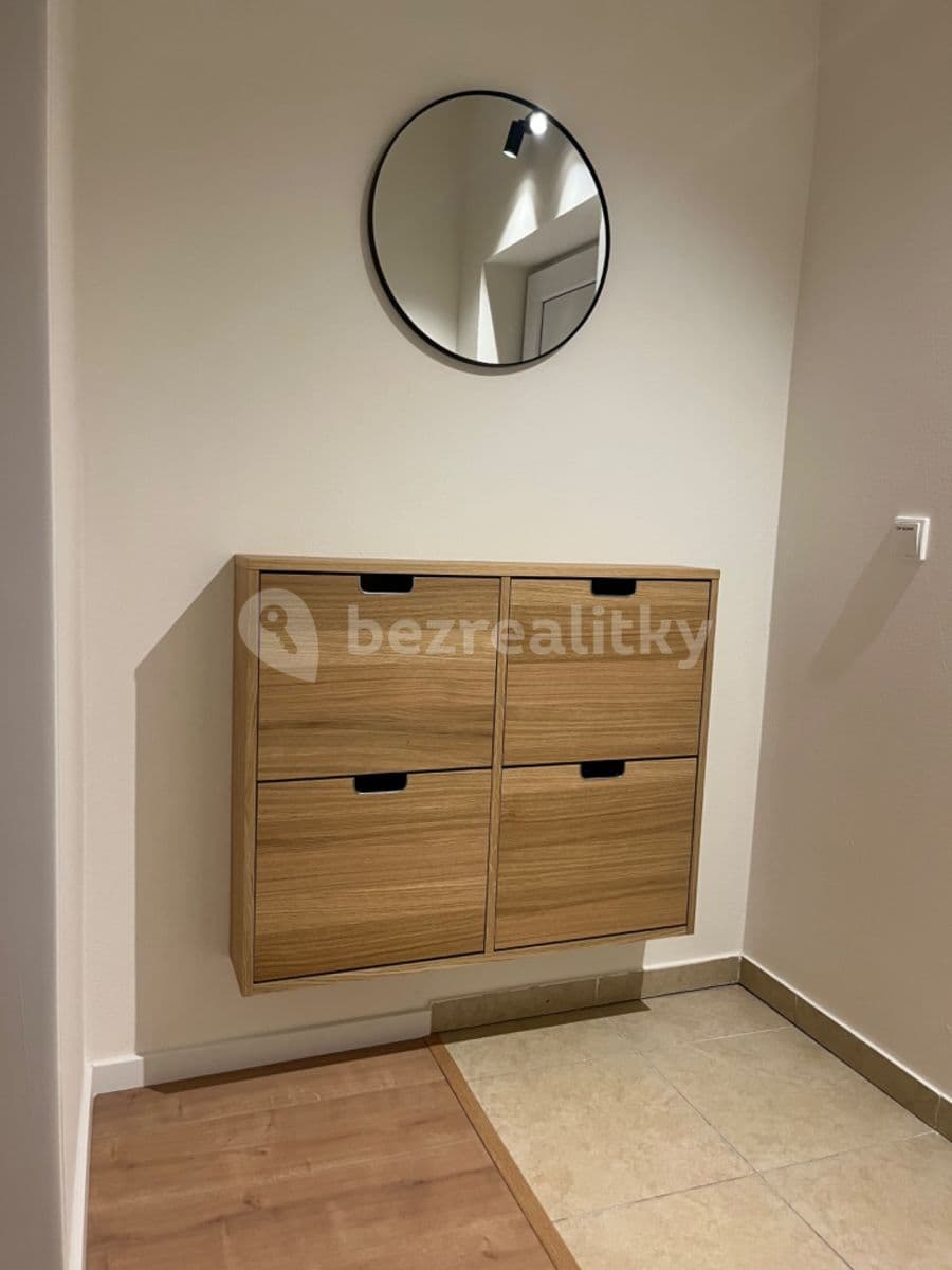 Pronájem bytu 1+1 38 m², Otvovice, Středočeský kraj Pronájem bytu 1+1 38 m², Otvovice, Středočeský kraj