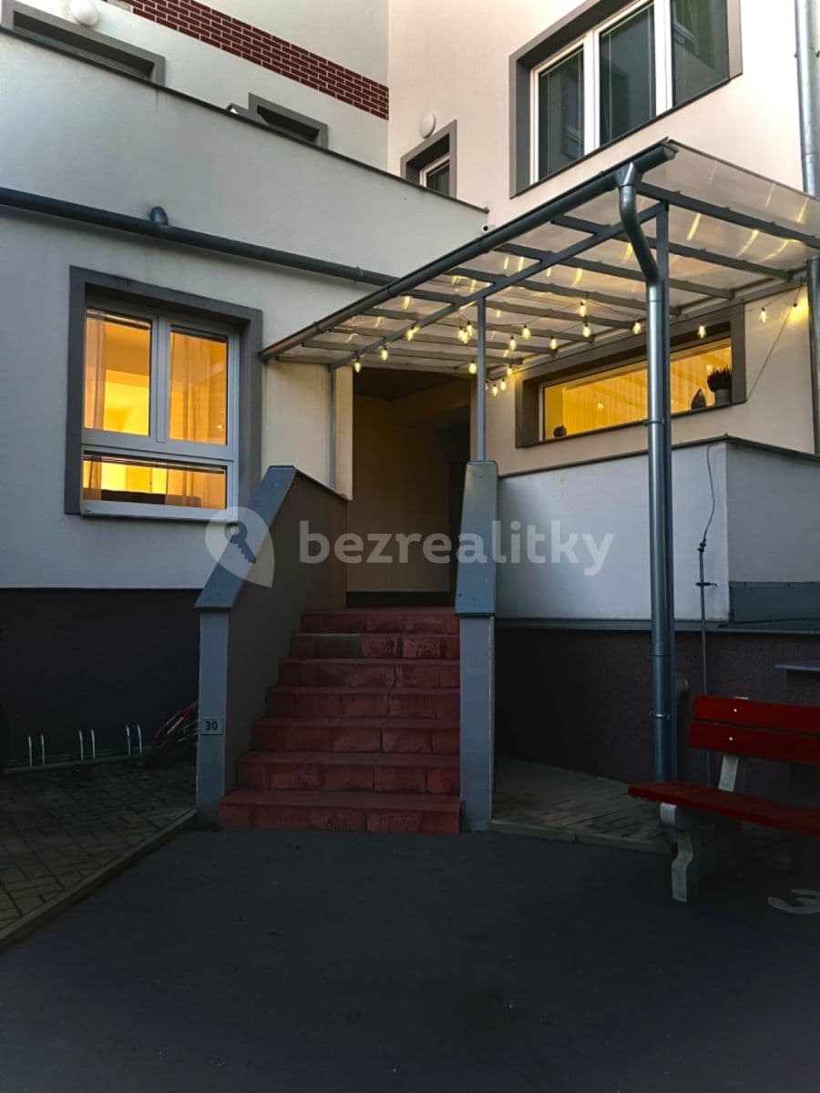 Pronájem bytu 1+1 38 m², Otvovice, Středočeský kraj Pronájem bytu 1+1 38 m², Otvovice, Středočeský kraj