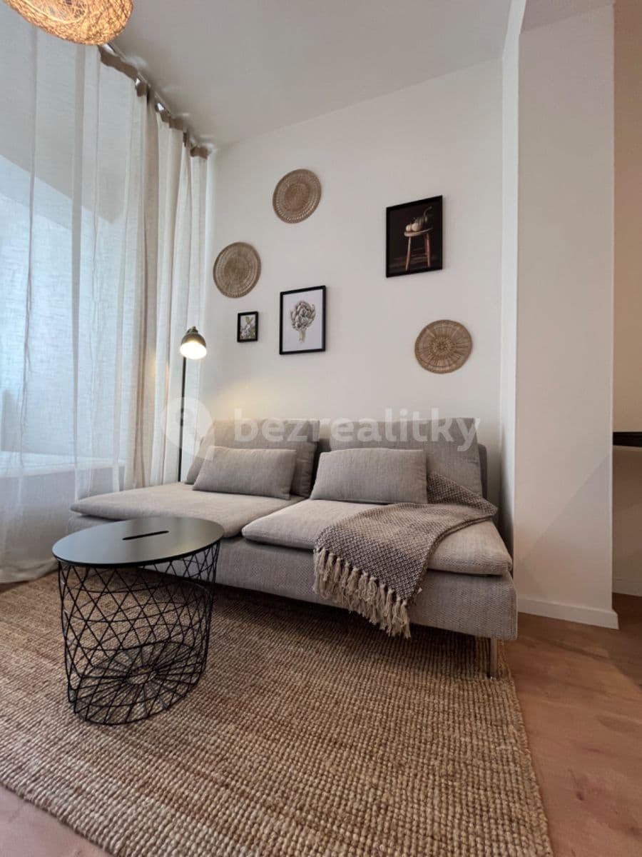 Pronájem bytu 1+1 38 m², Otvovice, Středočeský kraj Pronájem bytu 1+1 38 m², Otvovice, Středočeský kraj