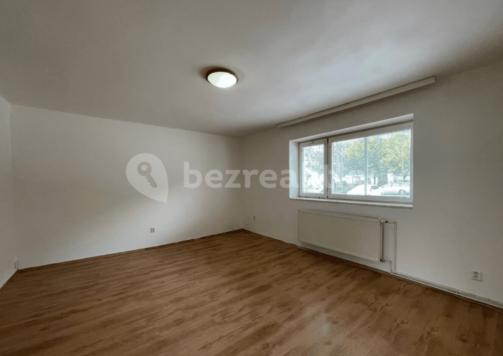 Pronájem bytu 3+1 70 m², Školní, Chomutov, Ústecký kraj Pronájem bytu 3+1 70 m², Školní, Chomutov, Ústecký kraj