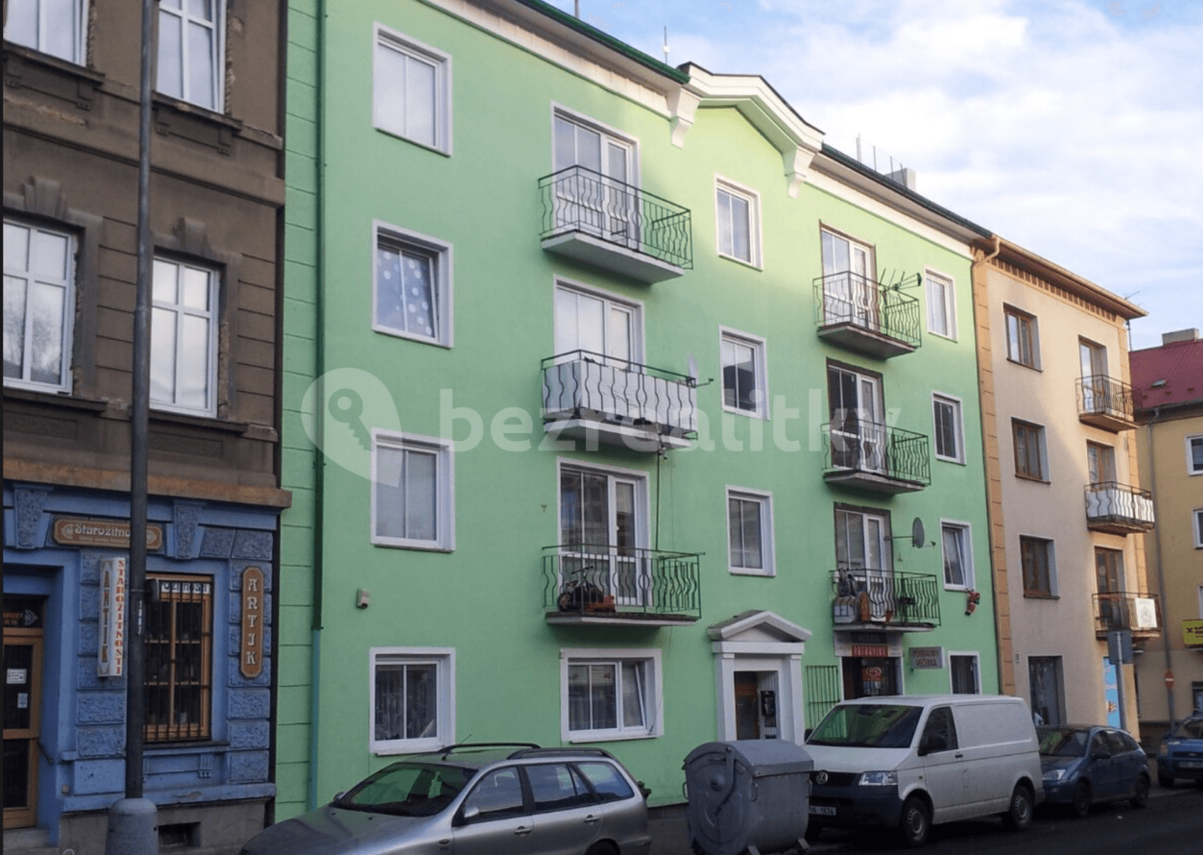 Pronájem bytu 3+1 70 m², Školní, Chomutov, Ústecký kraj Pronájem bytu 3+1 70 m², Školní, Chomutov, Ústecký kraj