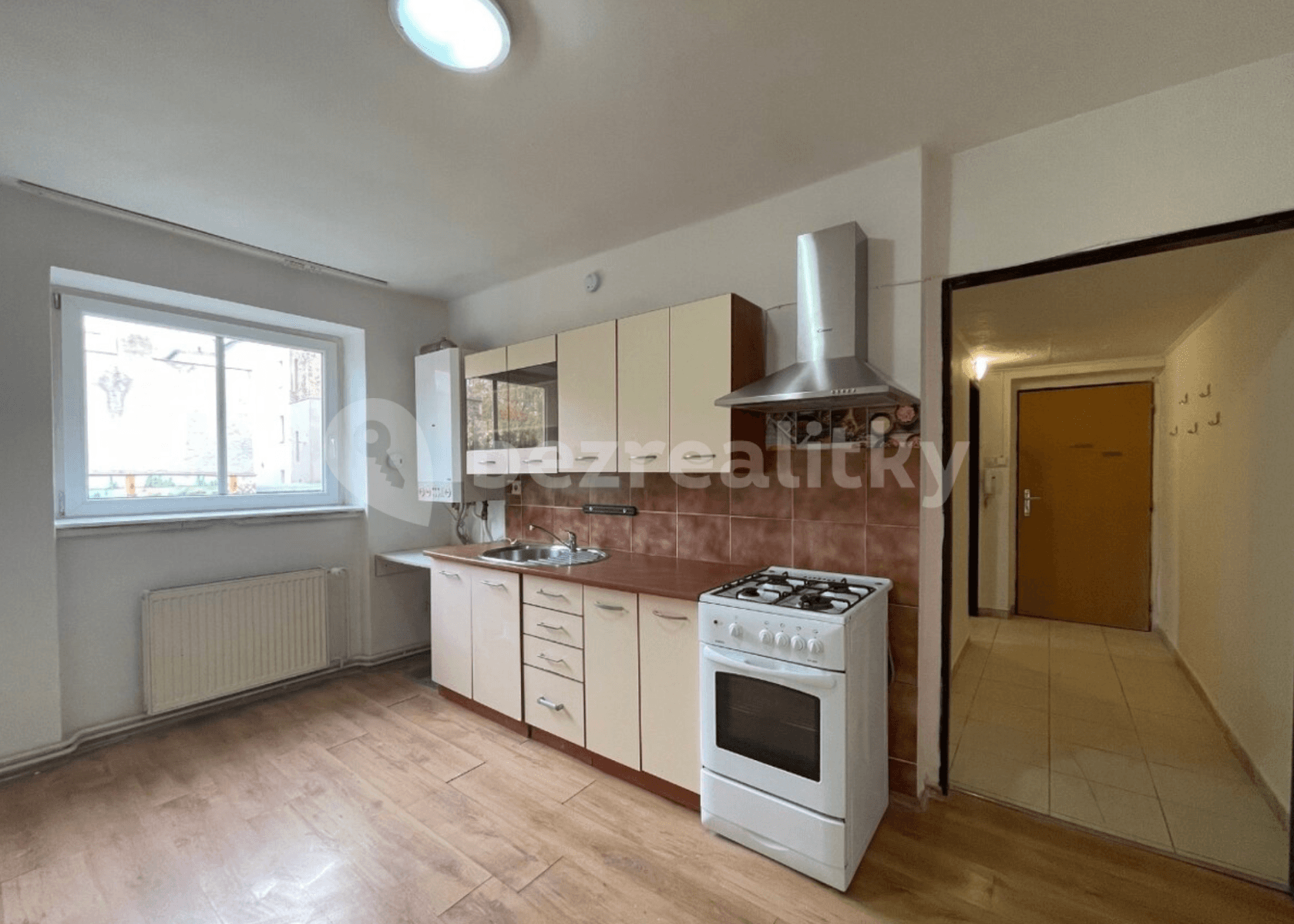 Pronájem bytu 3+1 70 m², Školní, Chomutov, Ústecký kraj Pronájem bytu 3+1 70 m², Školní, Chomutov, Ústecký kraj