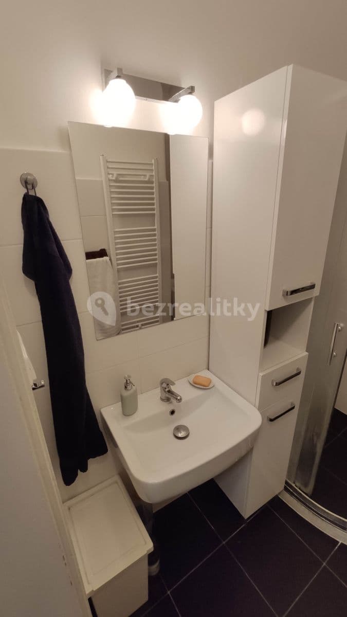 Pronájem bytu 2+kk 50 m², Jeseniova, Praha, Praha Pronájem bytu 2+kk 50 m², Jeseniova, Praha, Praha