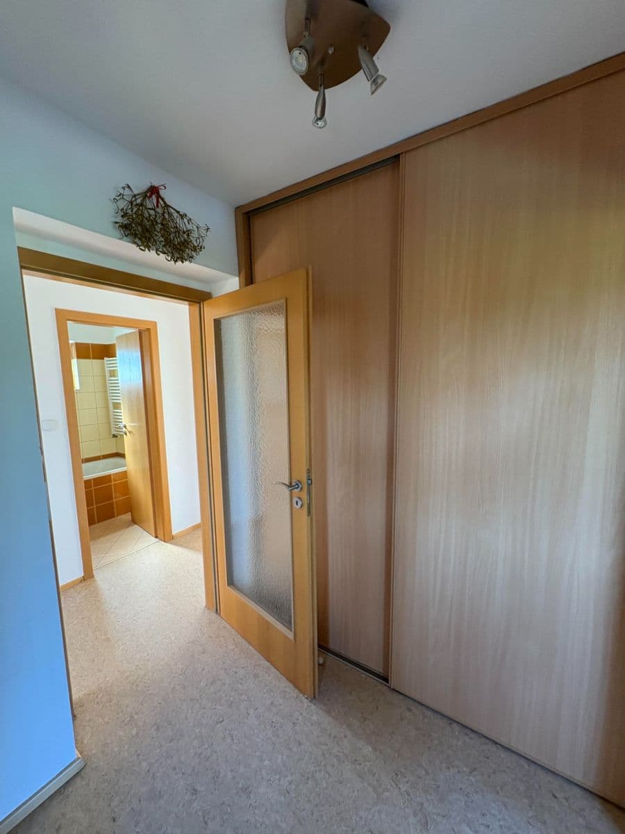 Pronájem bytu 3+kk 47 m², Zájezdní, Mukařov, Středočeský kraj Pronájem bytu 3+kk 47 m², Zájezdní, Mukařov, Středočeský kraj