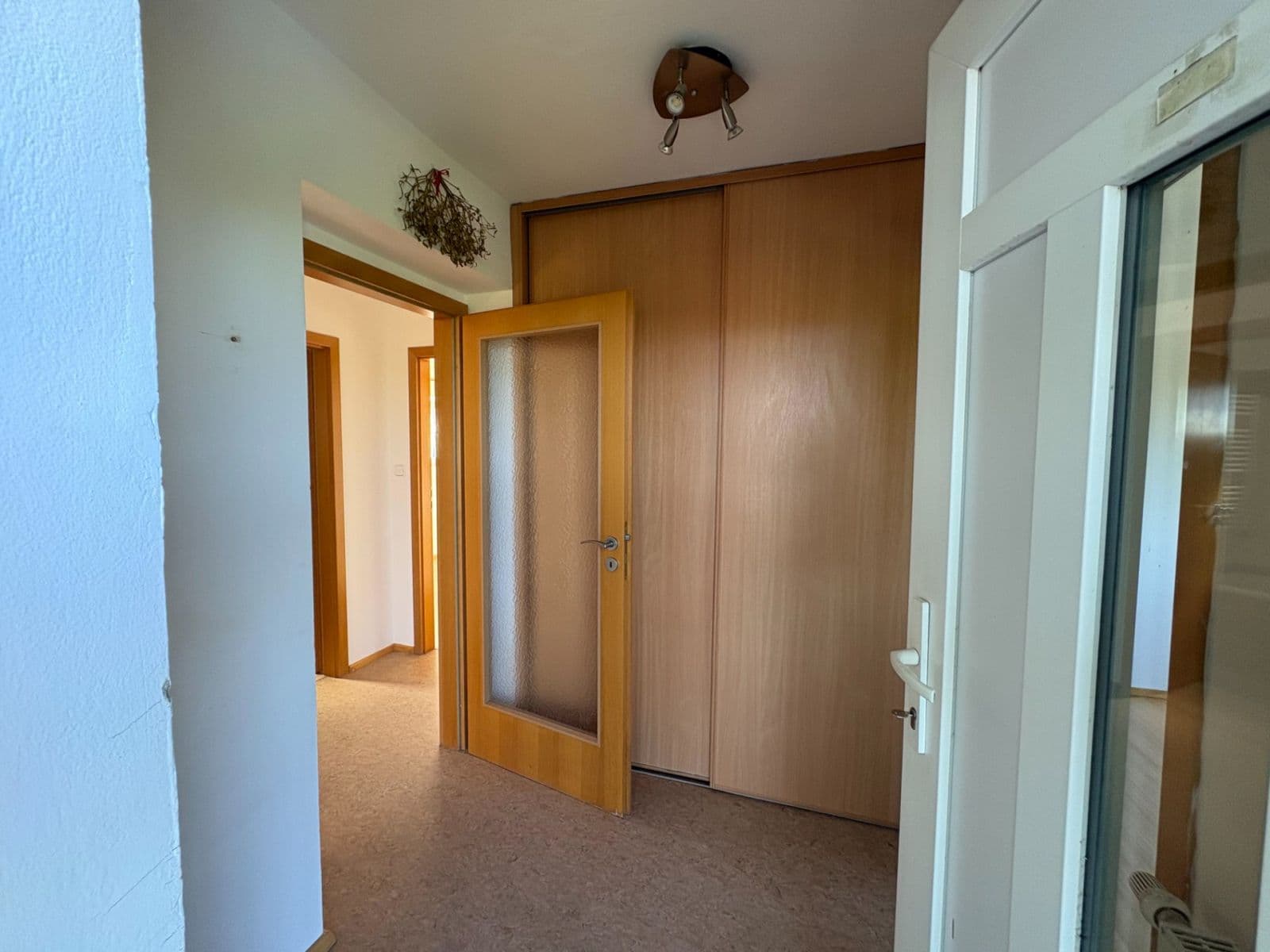 Pronájem bytu 3+kk 47 m², Zájezdní, Mukařov, Středočeský kraj Pronájem bytu 3+kk 47 m², Zájezdní, Mukařov, Středočeský kraj