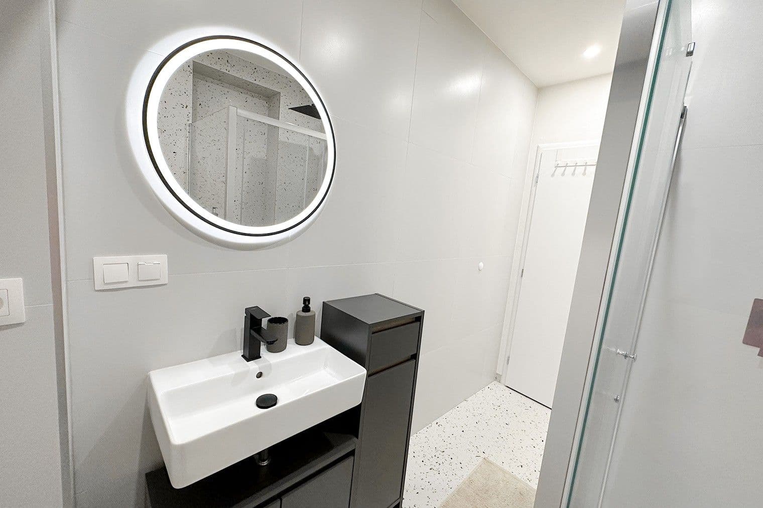 Pronájem bytu 2+kk 43 m², Biskupcova, Praha, Praha Pronájem bytu 2+kk 43 m², Biskupcova, Praha, Praha