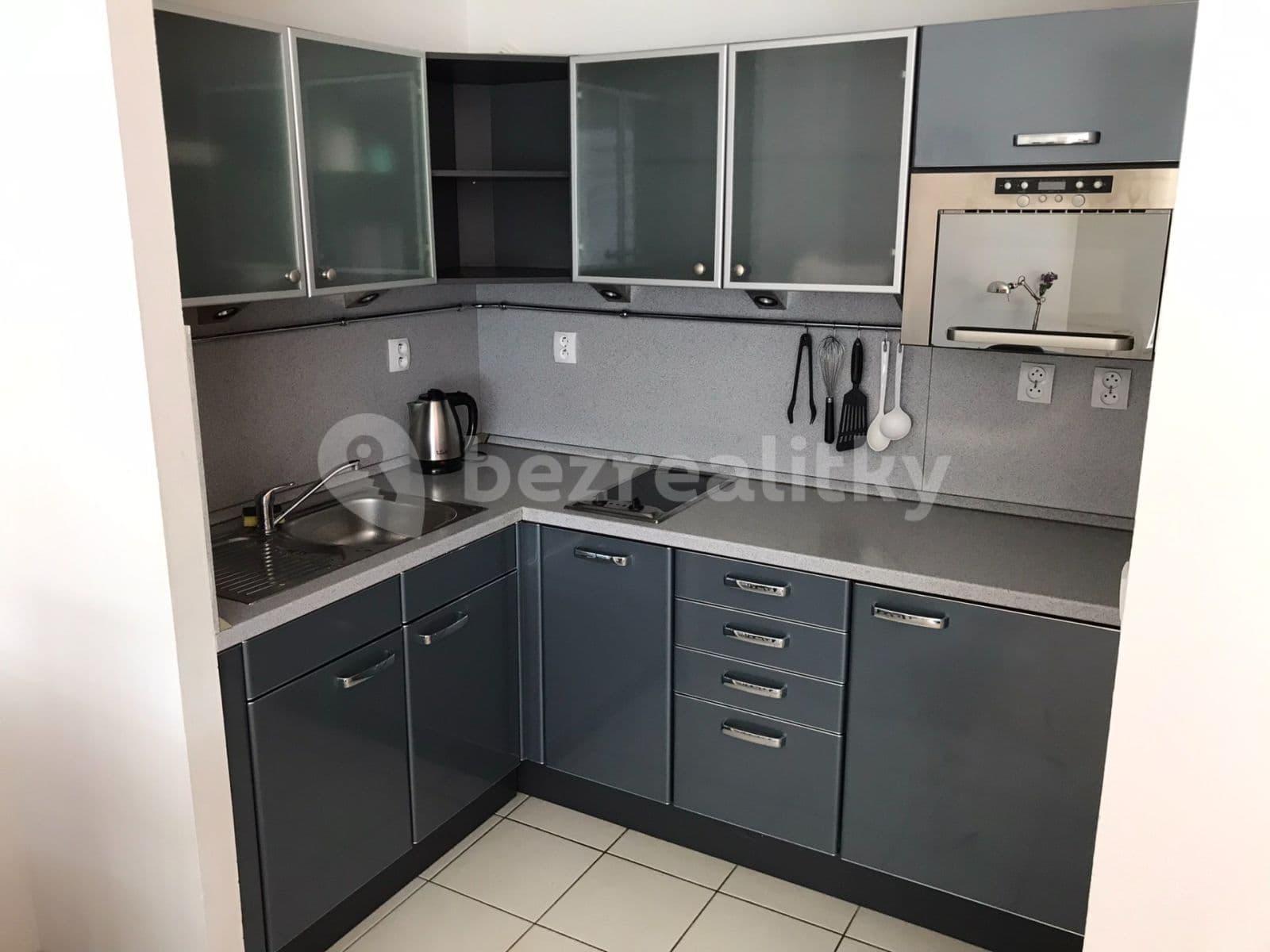 Pronájem bytu 1+kk 36 m², Bělohorská, Brno, Jihomoravský kraj Pronájem bytu 1+kk 36 m², Bělohorská, Brno, Jihomoravský kraj