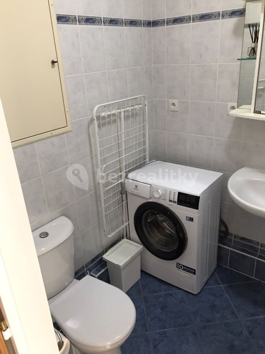 Pronájem bytu 1+kk 36 m², Bělohorská, Brno, Jihomoravský kraj Pronájem bytu 1+kk 36 m², Bělohorská, Brno, Jihomoravský kraj