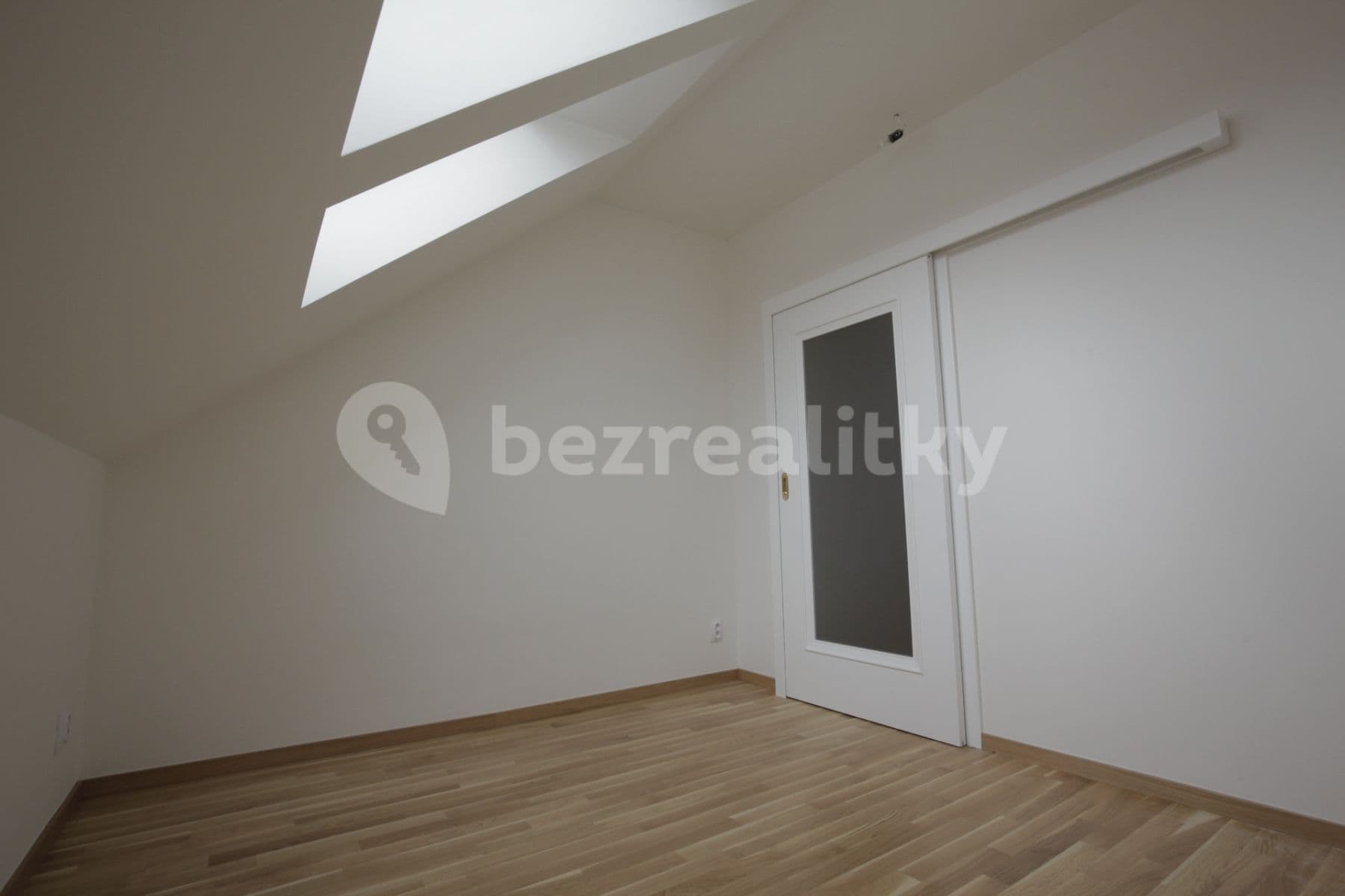 Pronájem bytu 2+kk 44 m², U Studánky, Praha, Praha Pronájem bytu 2+kk 44 m², U Studánky, Praha, Praha