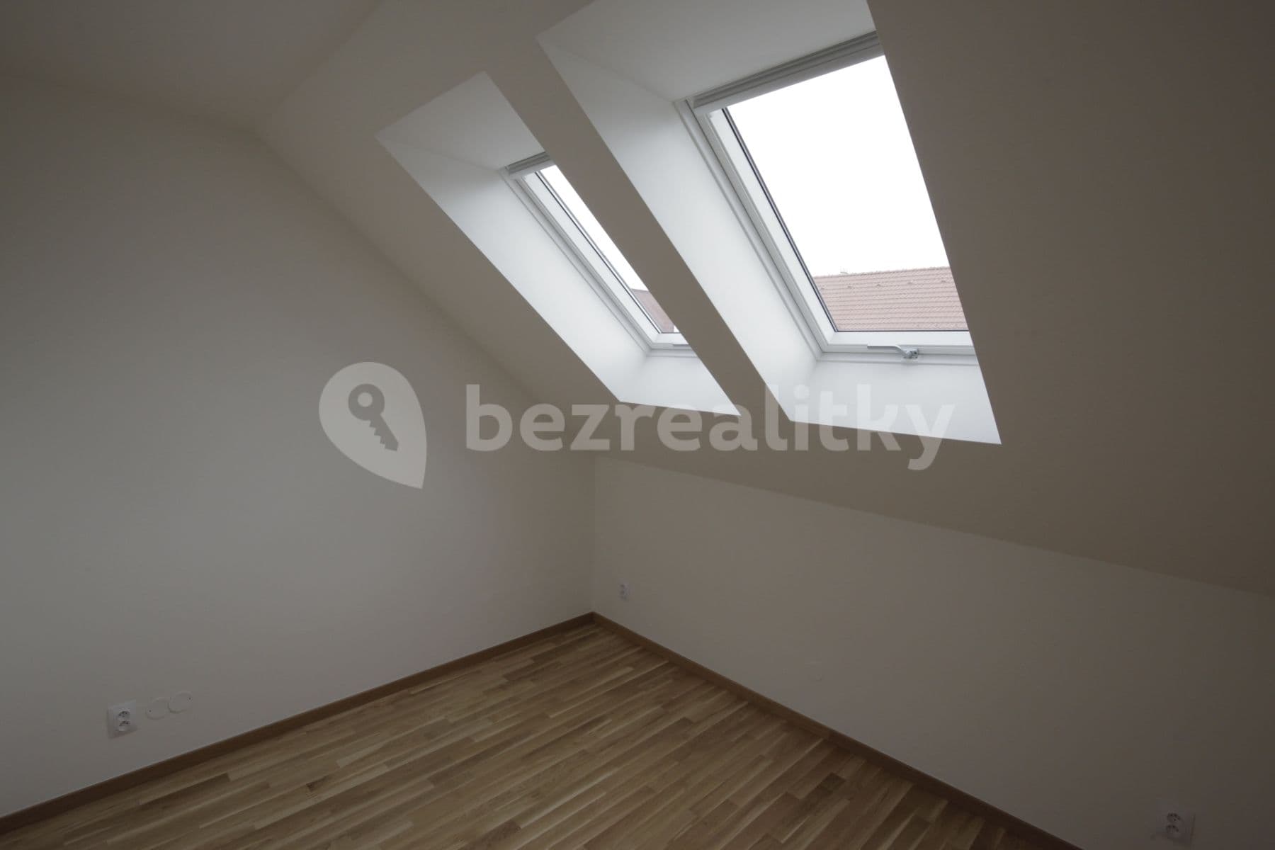 Pronájem bytu 2+kk 44 m², U Studánky, Praha, Praha Pronájem bytu 2+kk 44 m², U Studánky, Praha, Praha