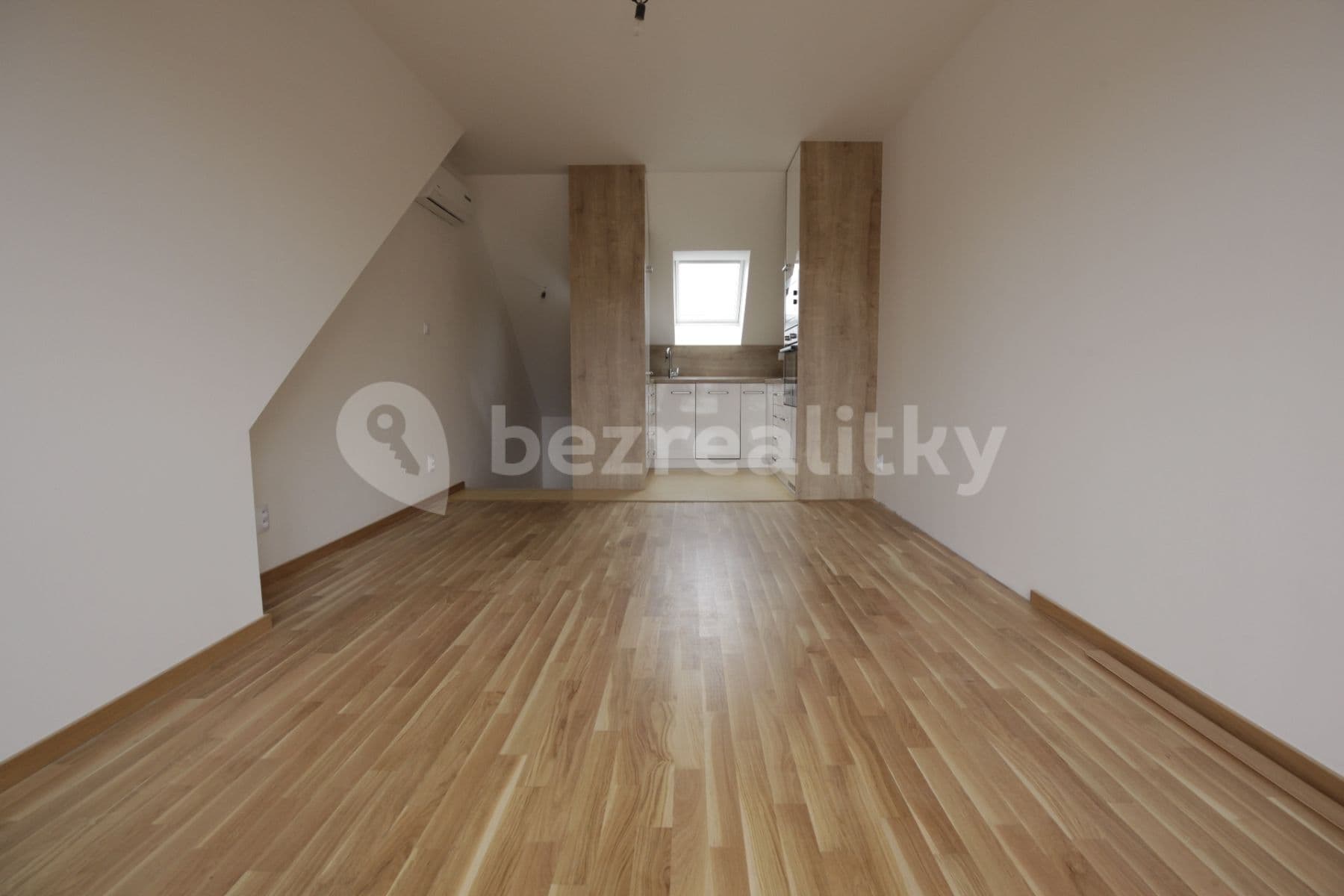 Pronájem bytu 2+kk 44 m², U Studánky, Praha, Praha Pronájem bytu 2+kk 44 m², U Studánky, Praha, Praha