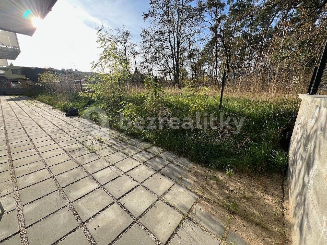 Pronájem bytu 1+kk 31 m², Hornická, Dubňany, Jihomoravský kraj Pronájem bytu 1+kk 31 m², Hornická, Dubňany, Jihomoravský kraj