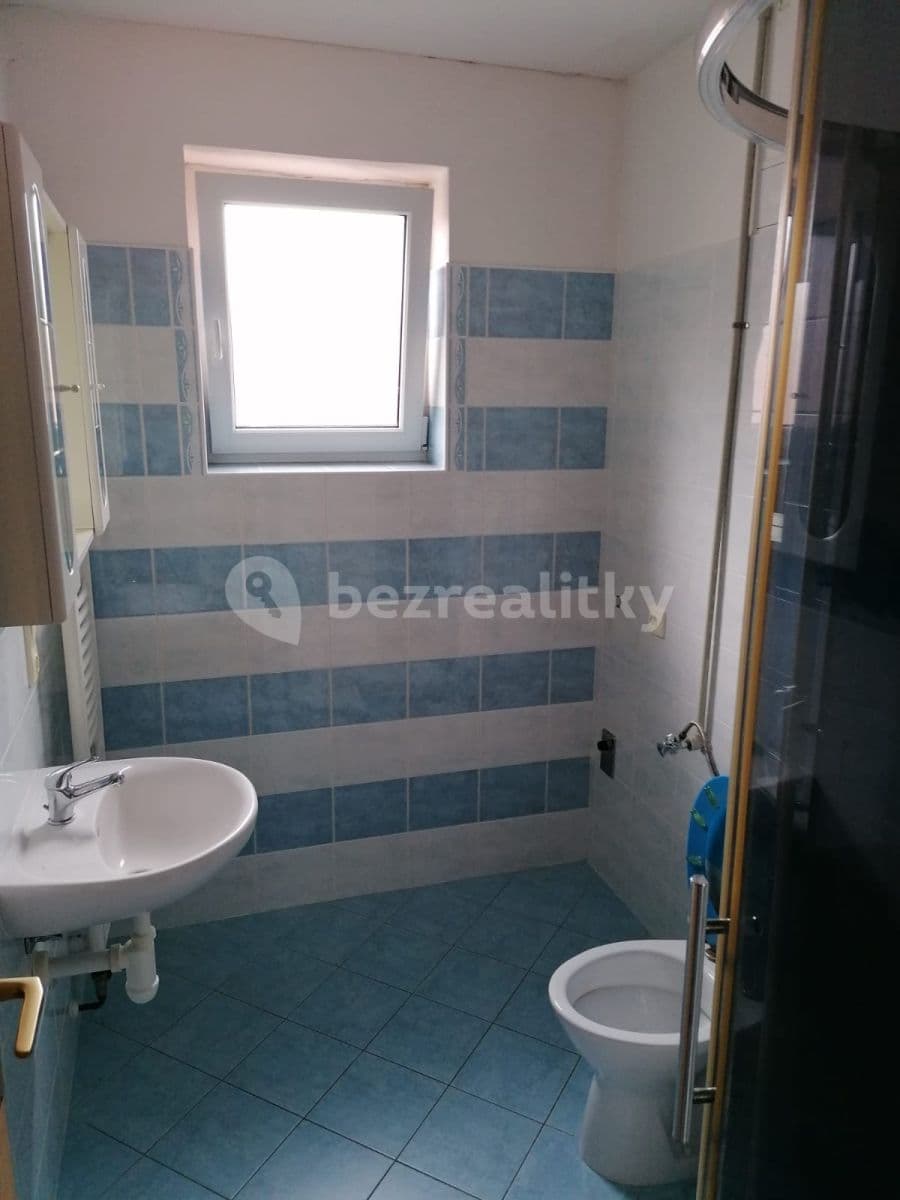 Pronájem bytu 1+kk 35 m², Ringhofferova, Velké Popovice, Středočeský kraj Pronájem bytu 1+kk 35 m², Ringhofferova, Velké Popovice, Středočeský kraj