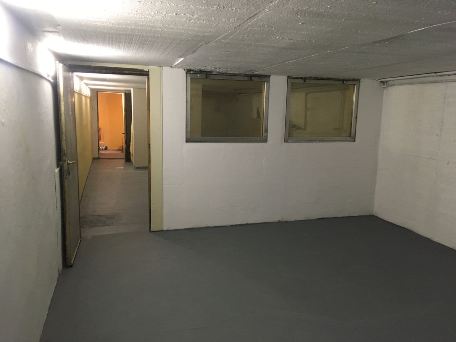Pronájem nebytového prostoru 234 m², 28. října, Kladno, Středočeský kraj Pronájem nebytového prostoru 234 m², 28. října, Kladno, Středočeský kraj