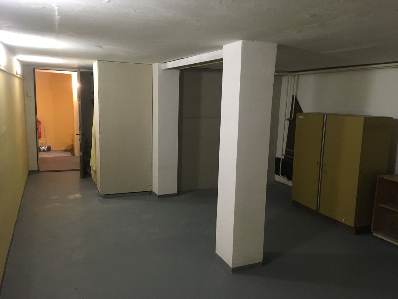 Pronájem nebytového prostoru 234 m², 28. října, Kladno, Středočeský kraj Pronájem nebytového prostoru 234 m², 28. října, Kladno, Středočeský kraj