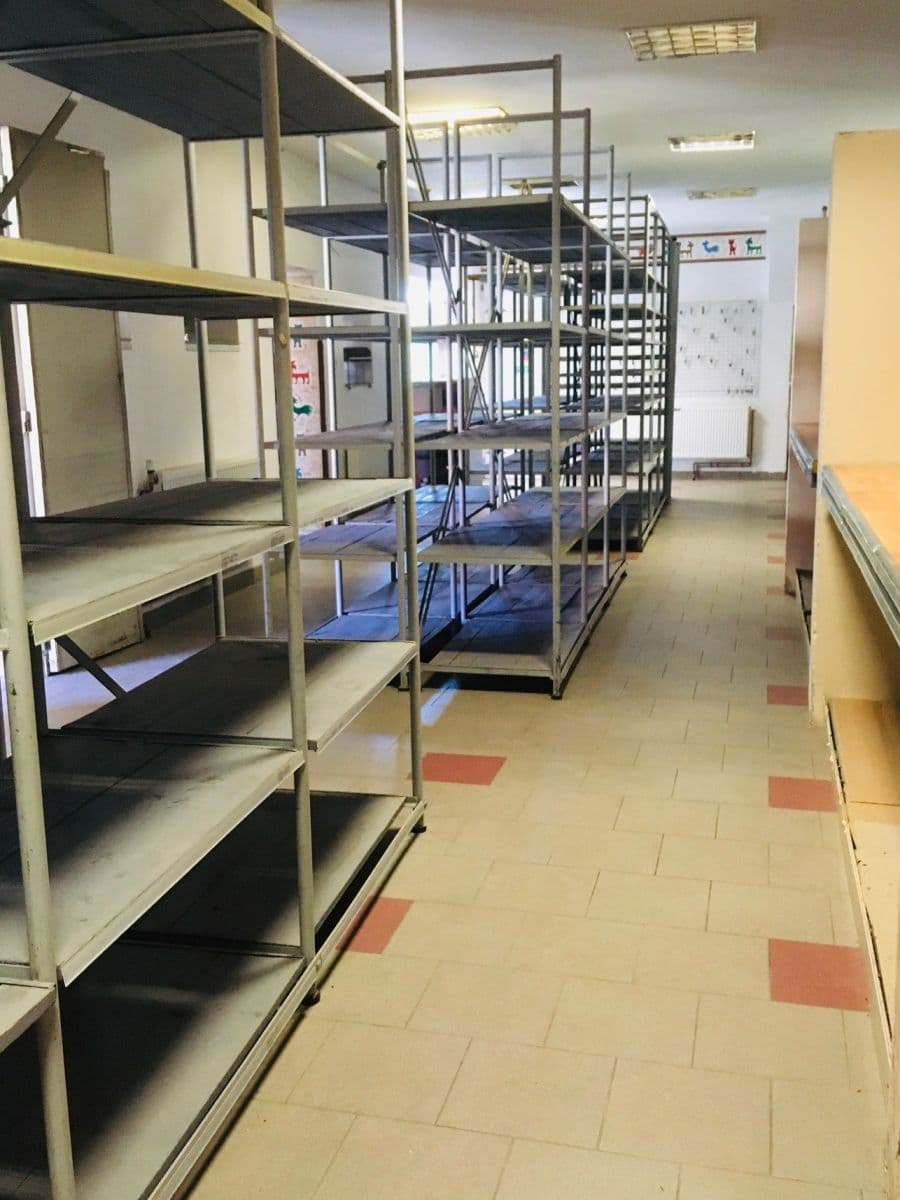 Pronájem nebytového prostoru 234 m², 28. října, Kladno, Středočeský kraj Pronájem nebytového prostoru 234 m², 28. října, Kladno, Středočeský kraj
