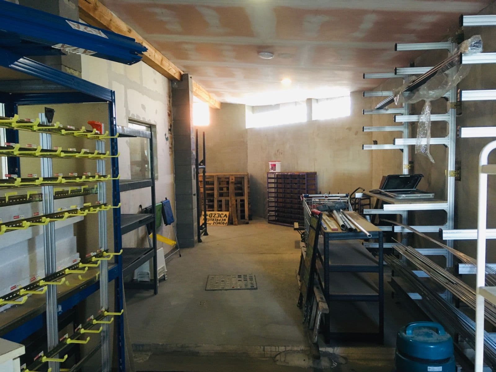 Pronájem nebytového prostoru 234 m², 28. října, Kladno, Středočeský kraj Pronájem nebytového prostoru 234 m², 28. října, Kladno, Středočeský kraj