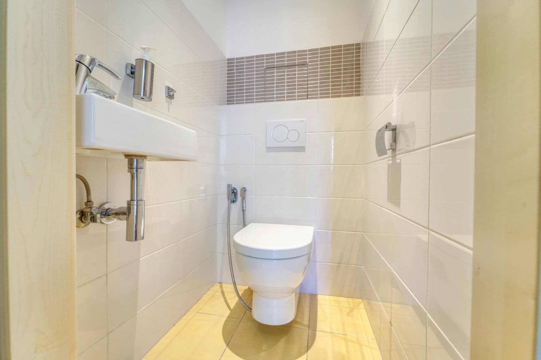Prodej bytu 3+1 75 m², Přecechtělova, Praha, Praha Prodej bytu 3+1 75 m², Přecechtělova, Praha, Praha