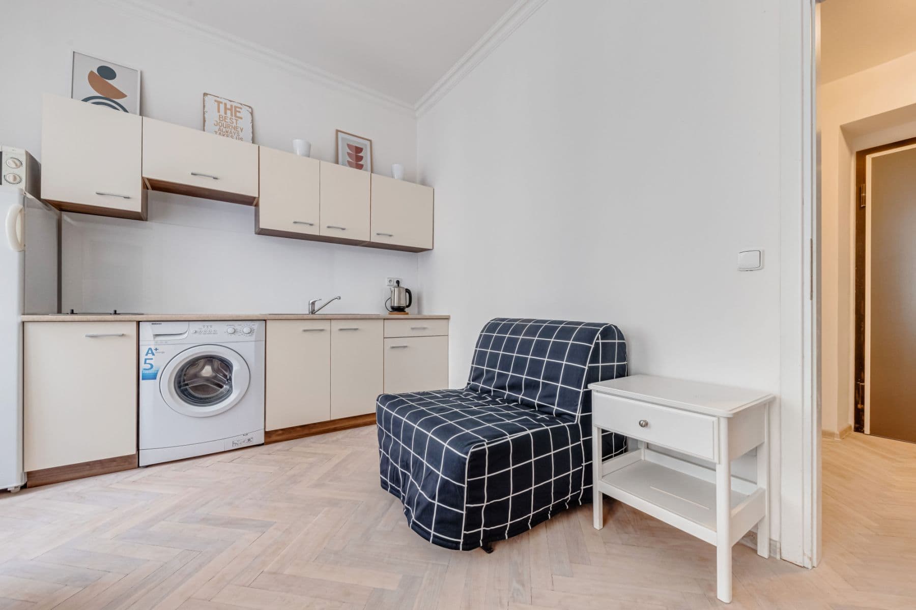 Pronájem bytu 33 m², Víta Nejedlého, Praha, Praha Pronájem bytu 33 m², Víta Nejedlého, Praha, Praha