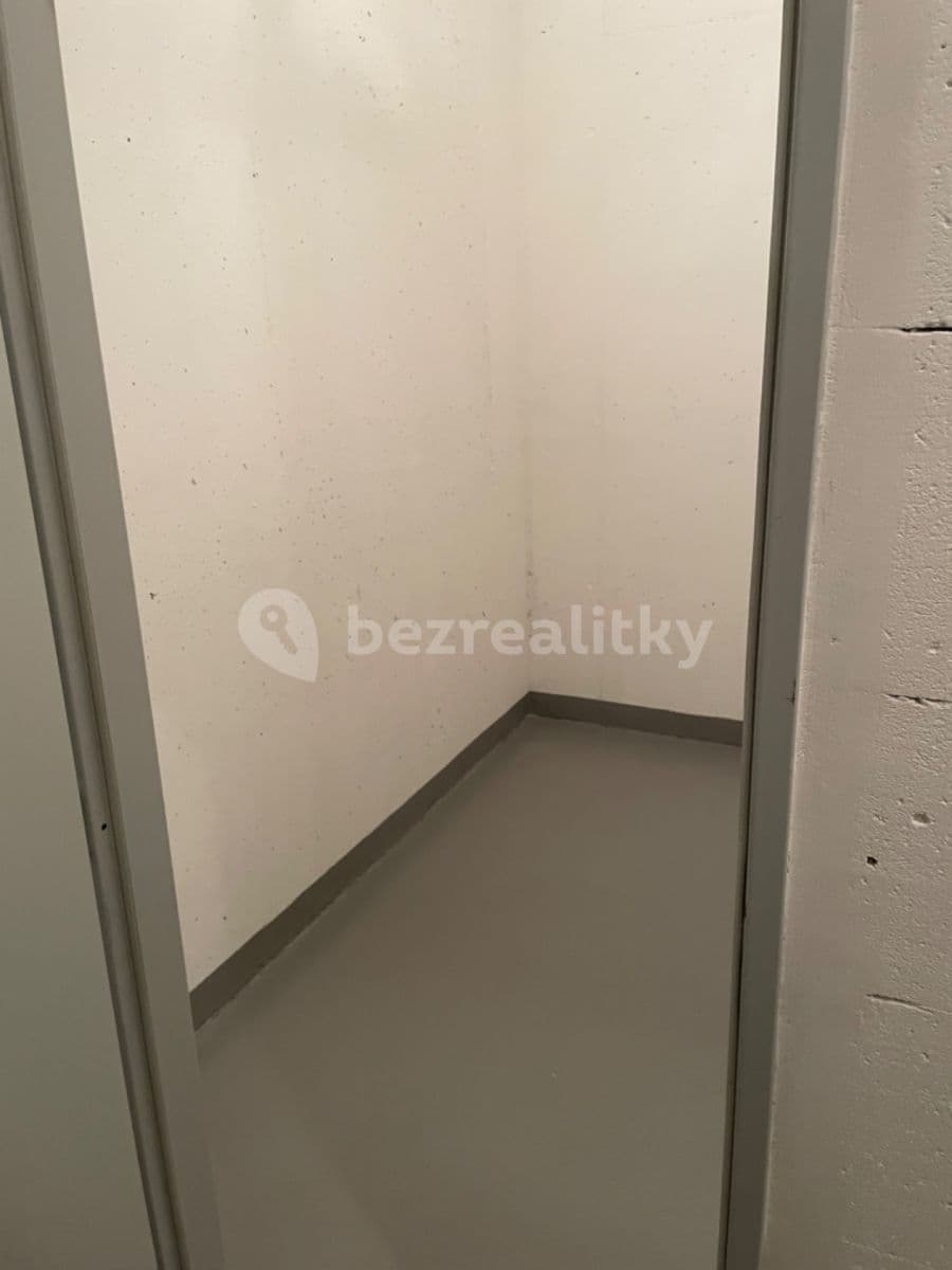 Pronájem bytu 1+kk 43 m², Krásova, Praha, Praha Pronájem bytu 1+kk 43 m², Krásova, Praha, Praha