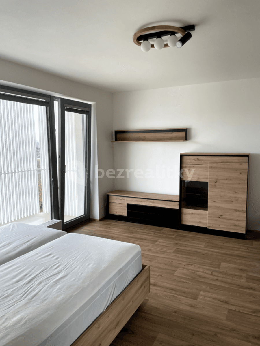 Pronájem bytu 1+1 47 m², Řepova, Brno, Jihomoravský kraj Pronájem bytu 1+1 47 m², Řepova, Brno, Jihomoravský kraj