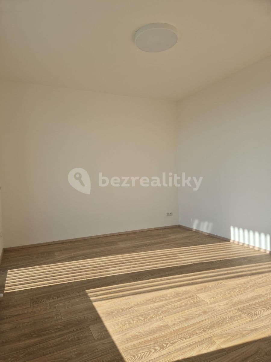 Pronájem bytu 2+kk 41 m², Řepova, Brno, Jihomoravský kraj Pronájem bytu 2+kk 41 m², Řepova, Brno, Jihomoravský kraj
