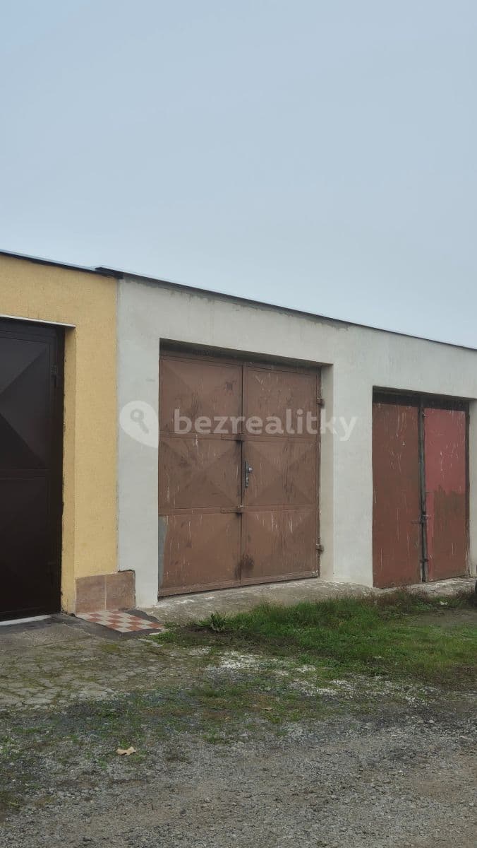 Pronájem garáže 21 m², Ústí nad Labem, Ústecký kraj Pronájem garáže 21 m², Ústí nad Labem, Ústecký kraj