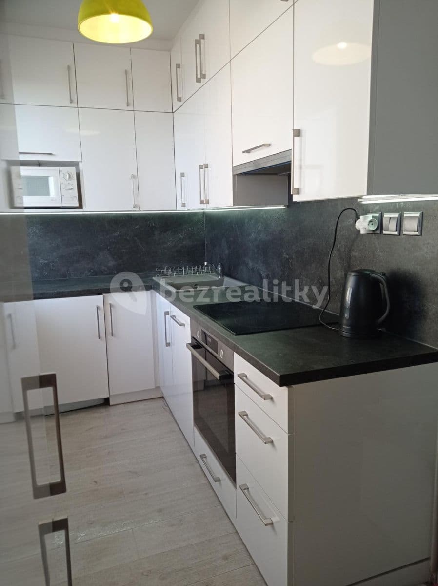 Pronájem bytu 3+kk 66 m², Smetanovo nábřeží, Hradec Králové, Královéhradecký kraj Pronájem bytu 3+kk 66 m², Smetanovo nábřeží, Hradec Králové, Královéhradecký kraj