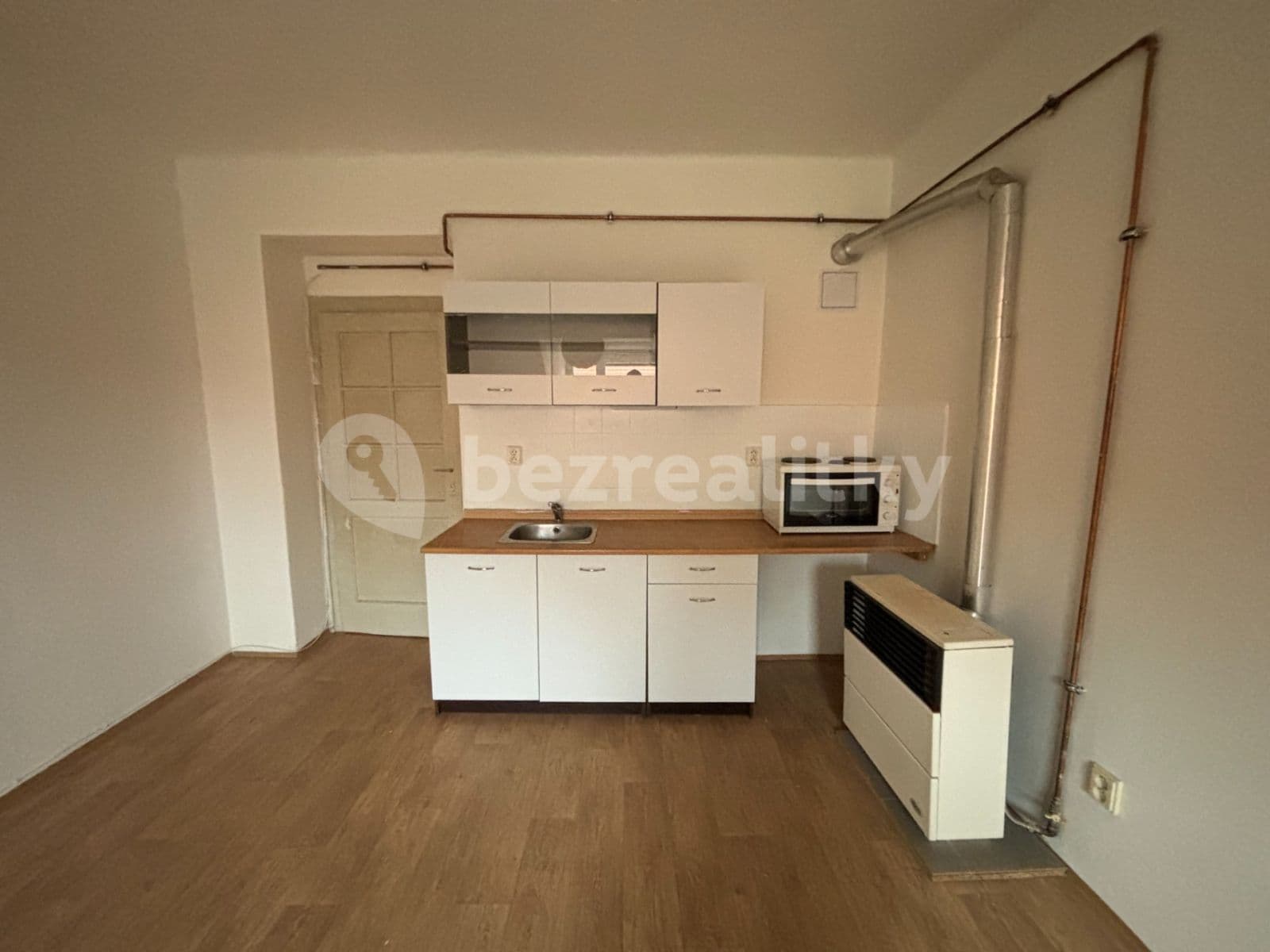 Pronájem bytu 1+kk 25 m², Za Poštou, Praha, Praha Pronájem bytu 1+kk 25 m², Za Poštou, Praha, Praha