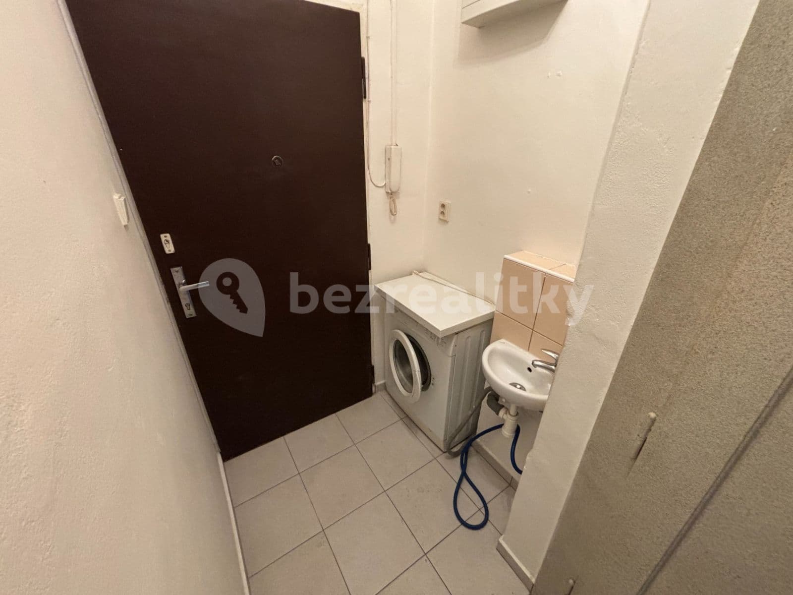 Pronájem bytu 1+kk 25 m², Za Poštou, Praha, Praha Pronájem bytu 1+kk 25 m², Za Poštou, Praha, Praha