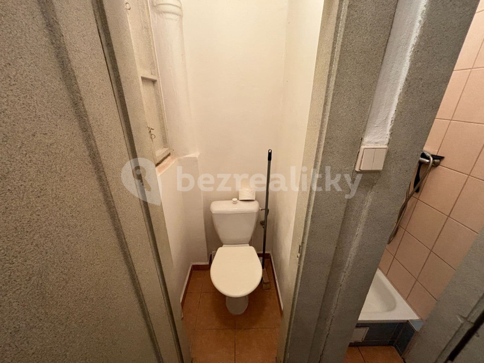Pronájem bytu 1+kk 25 m², Za Poštou, Praha, Praha Pronájem bytu 1+kk 25 m², Za Poštou, Praha, Praha