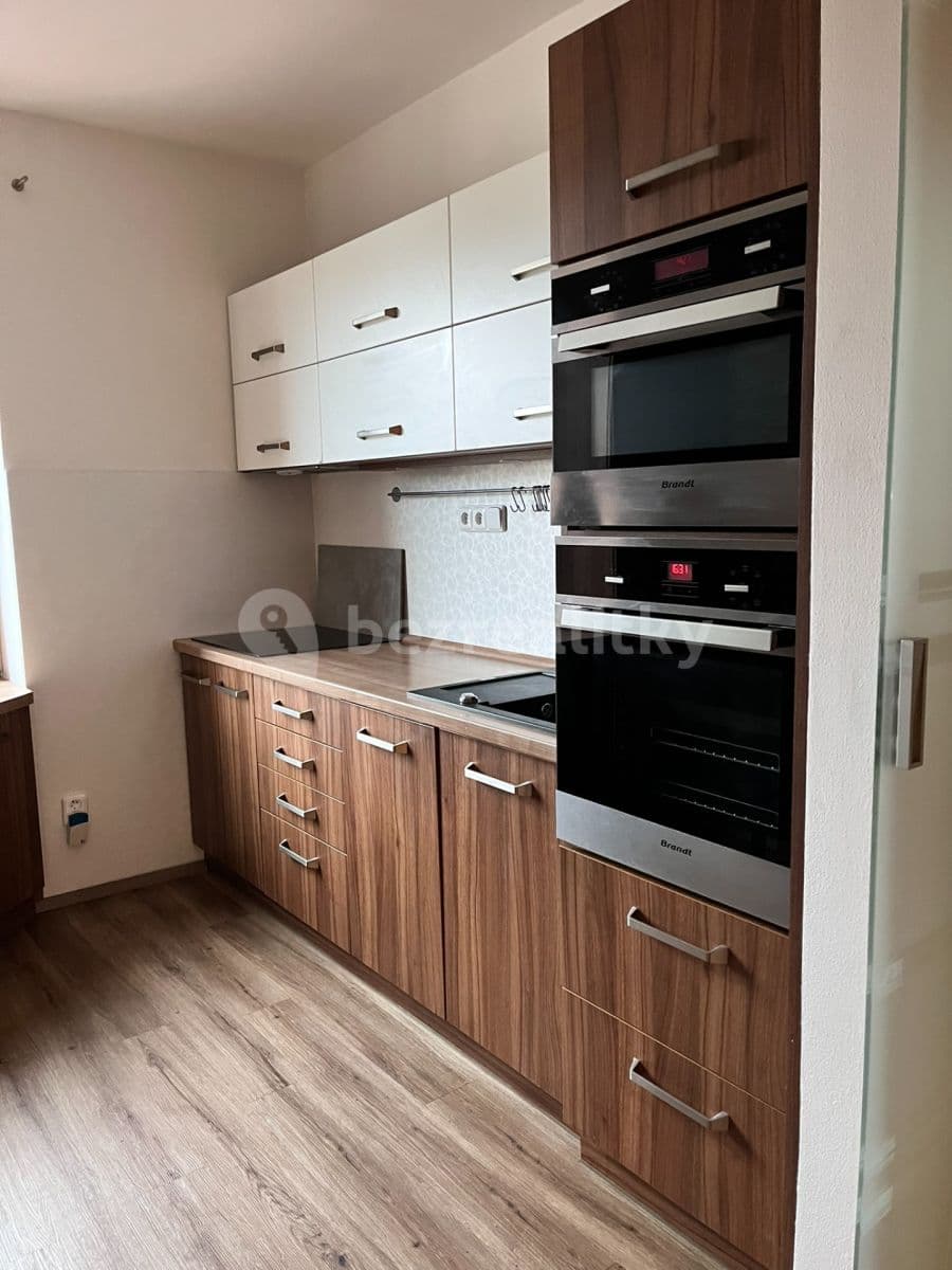 Pronájem domu 100 m², pozemek 170 m², Pod Vrbou, Sezimovo Ústí, Jihočeský kraj Pronájem domu 100 m², pozemek 170 m², Pod Vrbou, Sezimovo Ústí, Jihočeský kraj